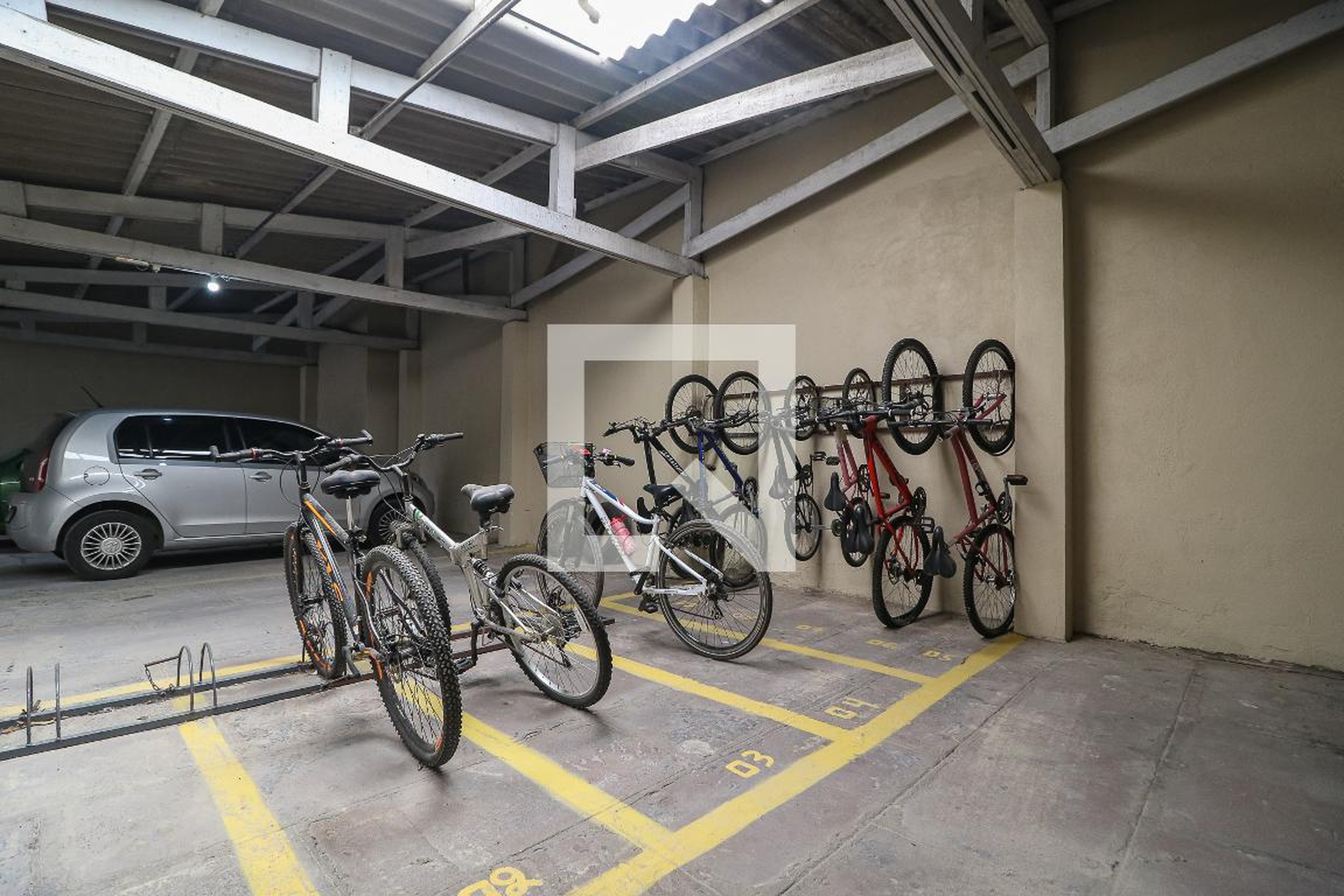 Bicicletário - Edifício Henrique Petersen