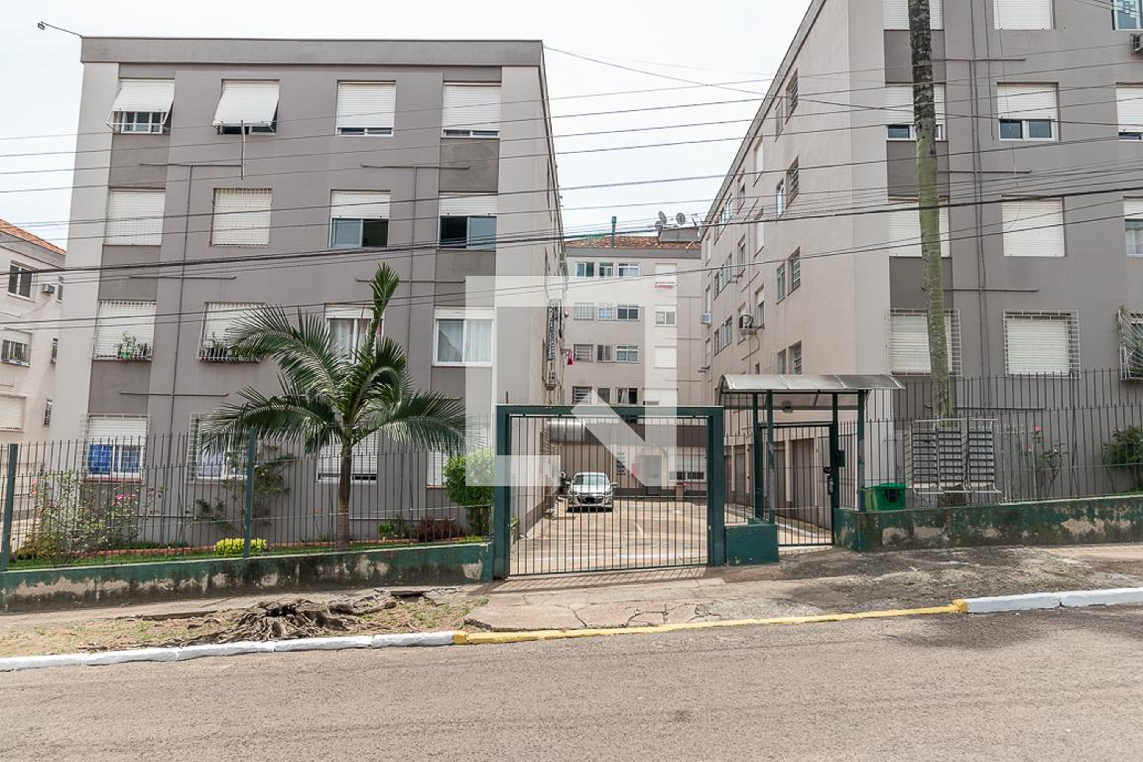 Fachada Condomínio em Rua Doutor Vargas Neto, 195
