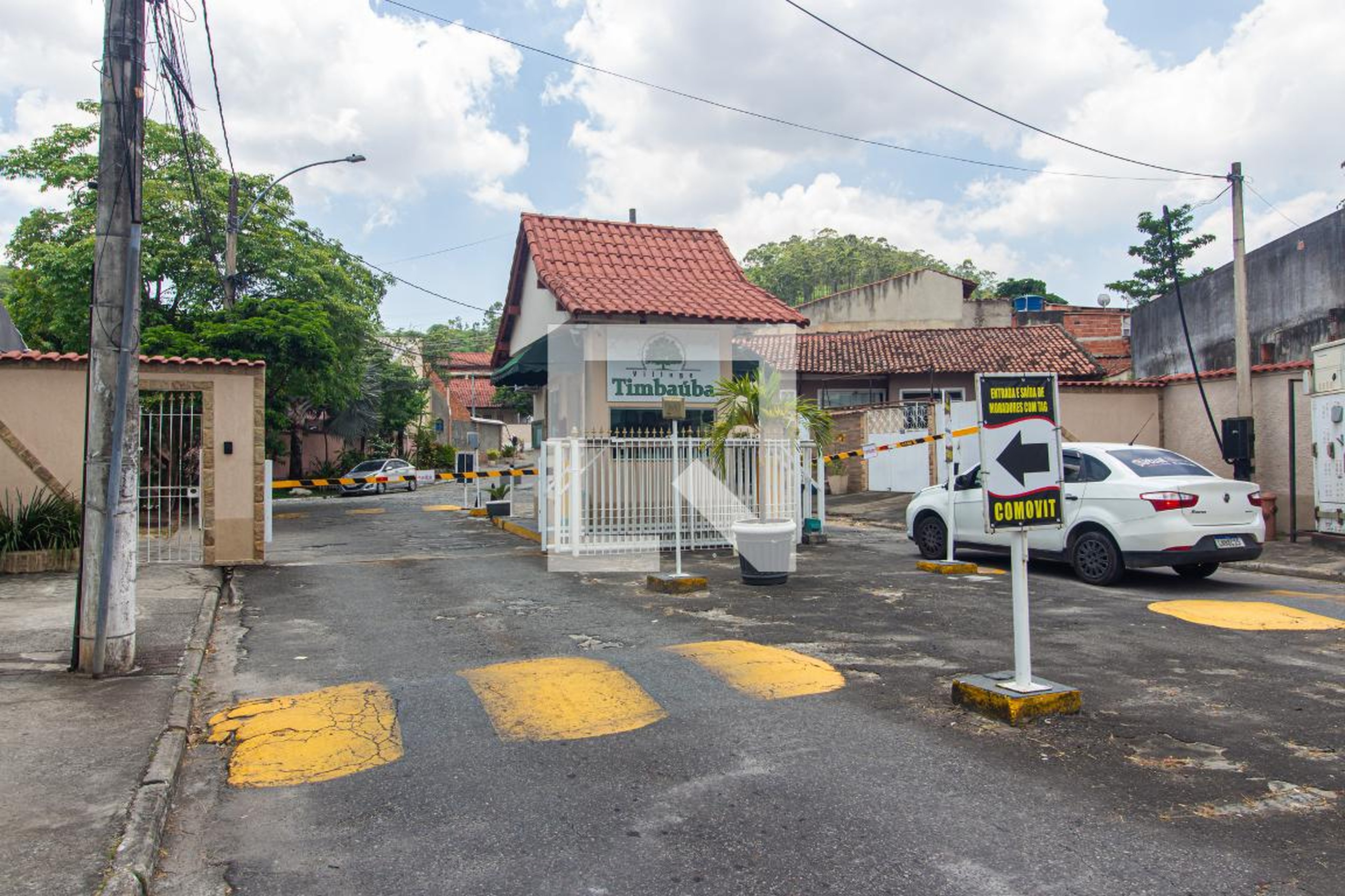 Fachada do condomínio Condomínio em Rua Abel Ferreira, 493