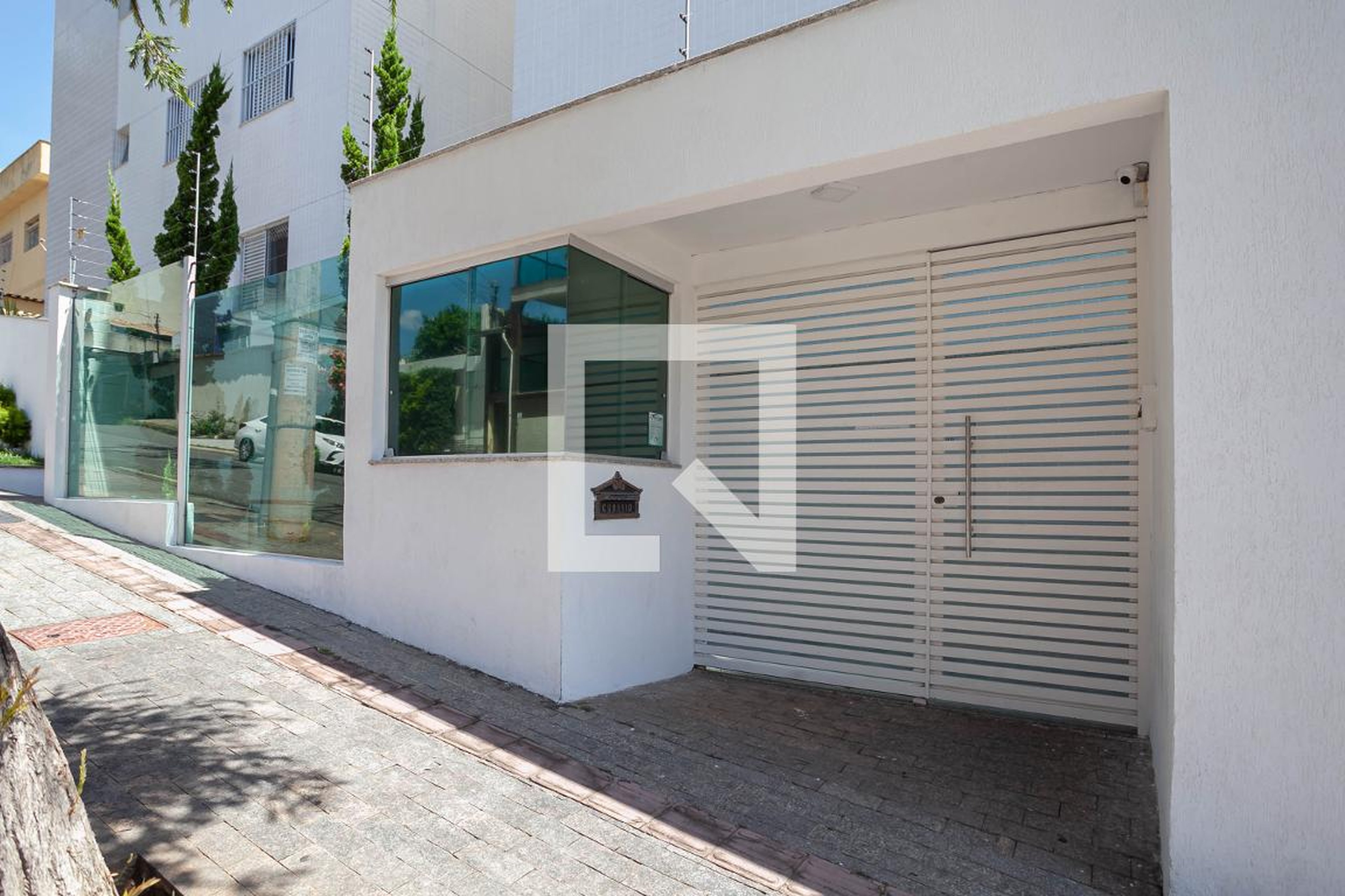 Fachada Condomínio em Rua Luiz Chagas de Carvalho, 325