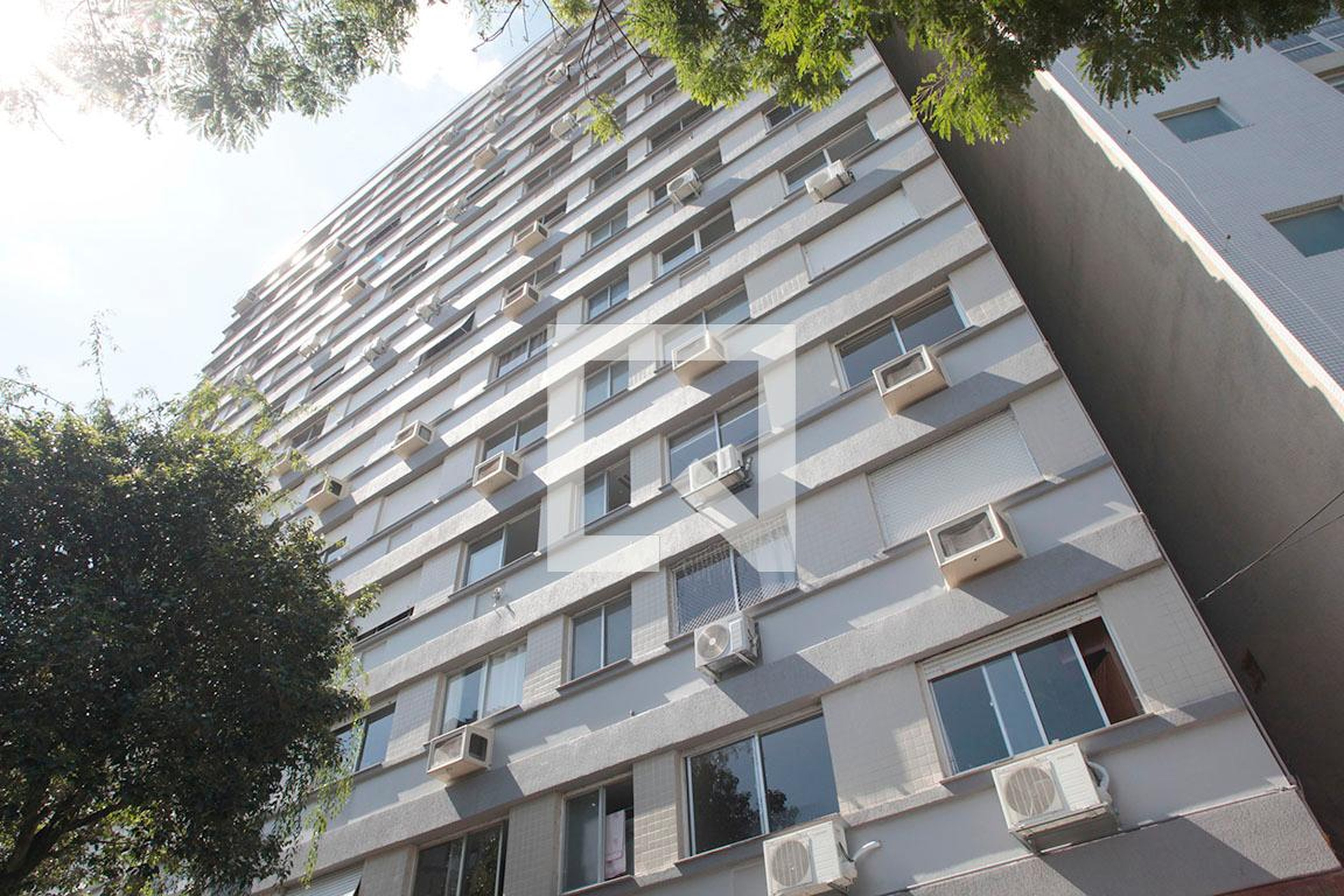 Fachada Condomínio em Rua Coronel Fernando Machado, 420