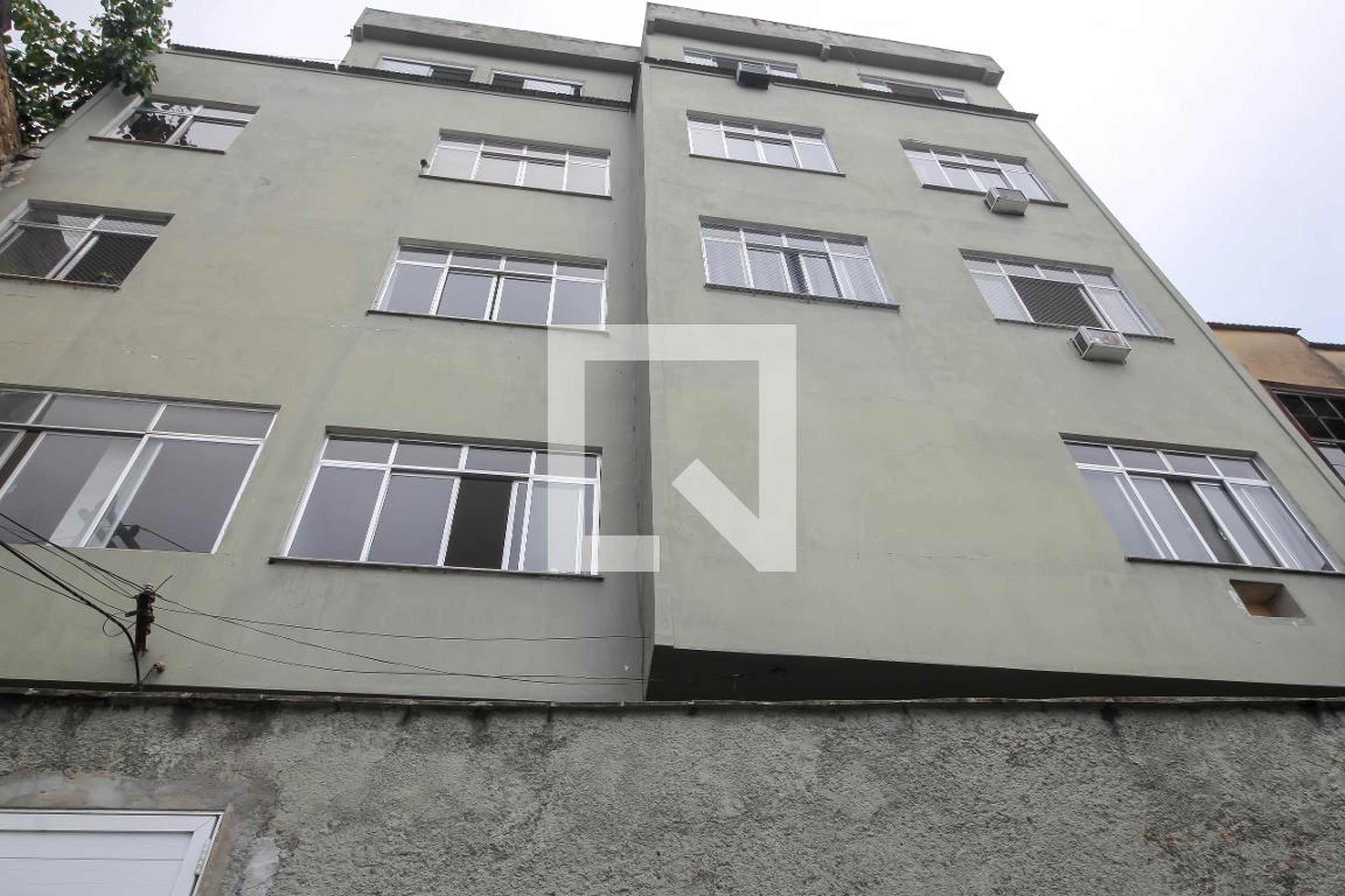 Fachada do Prédio Condomínio em Rua Tavares Bastos, 262