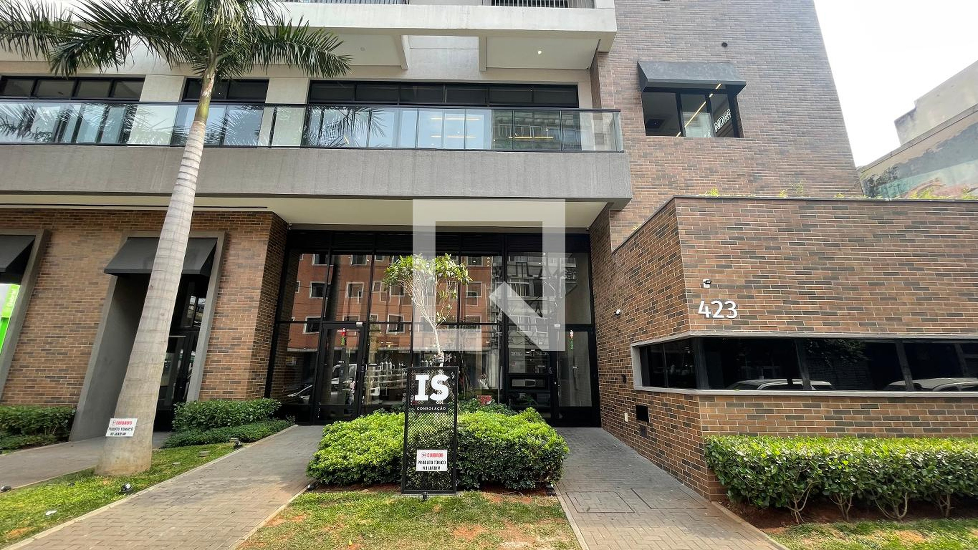 Fachada Condomínio Is Consolação