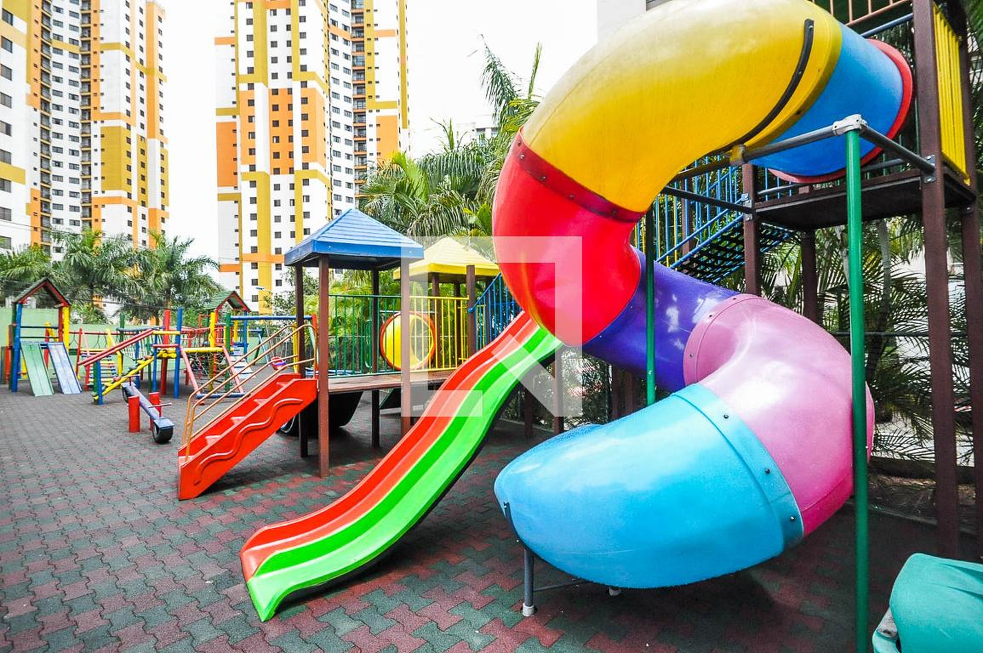 Playground - Pintangueira