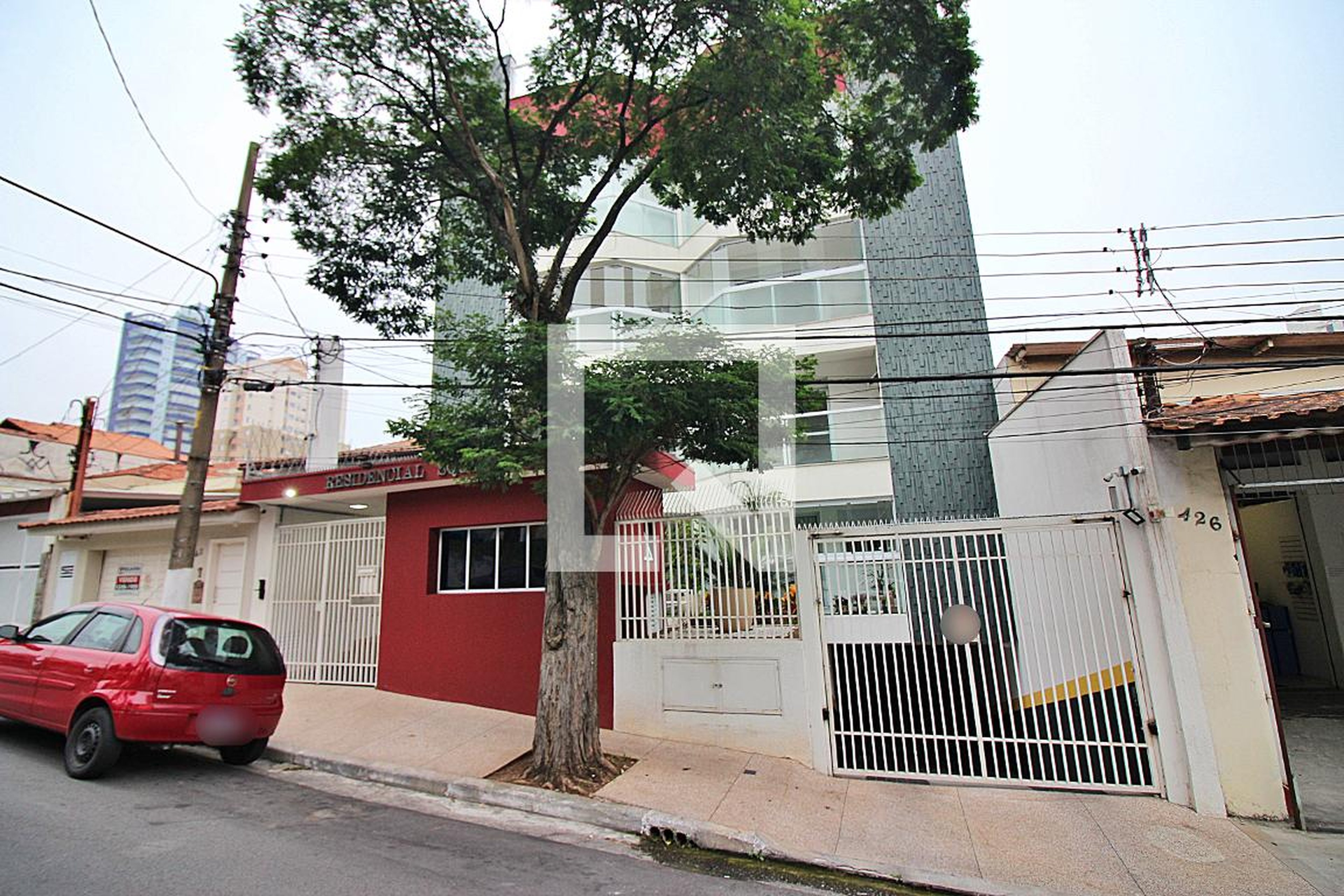 Fachada Condomínio em Rua Amparo, 432