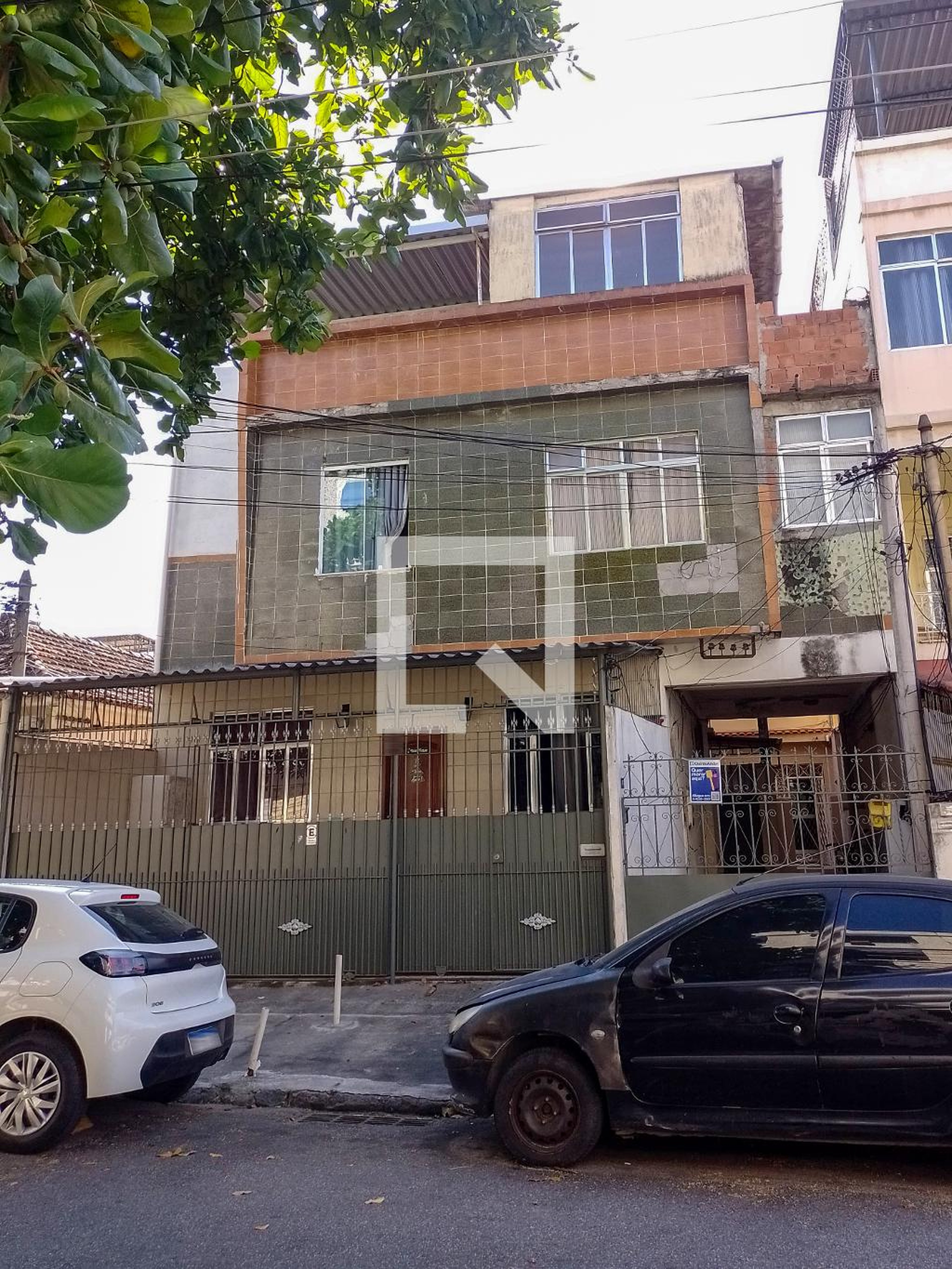 Fachada Condomínio em Rua Custódia, 82