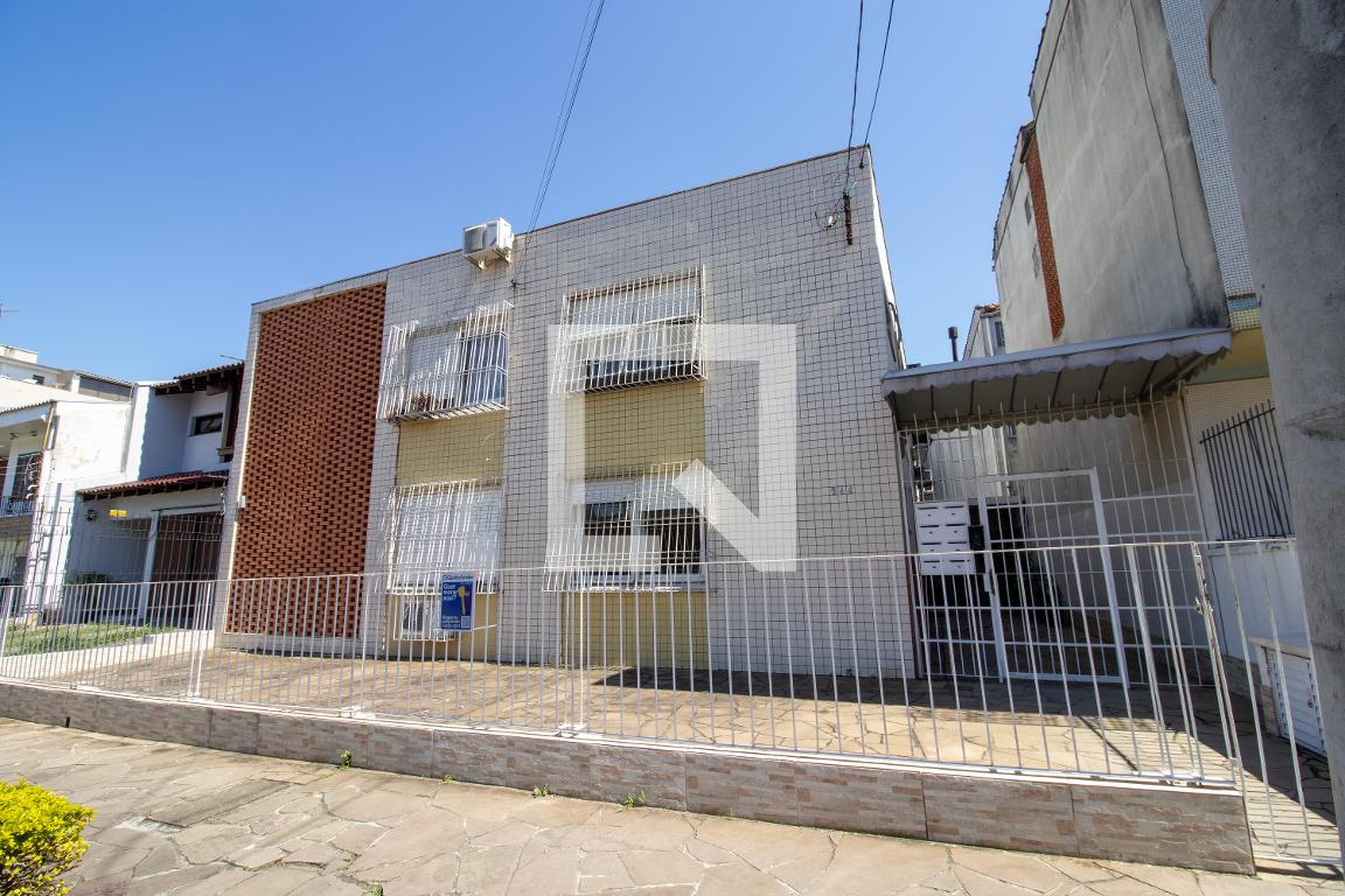 Fachada Condomínio em Rua Sorocaba, 244