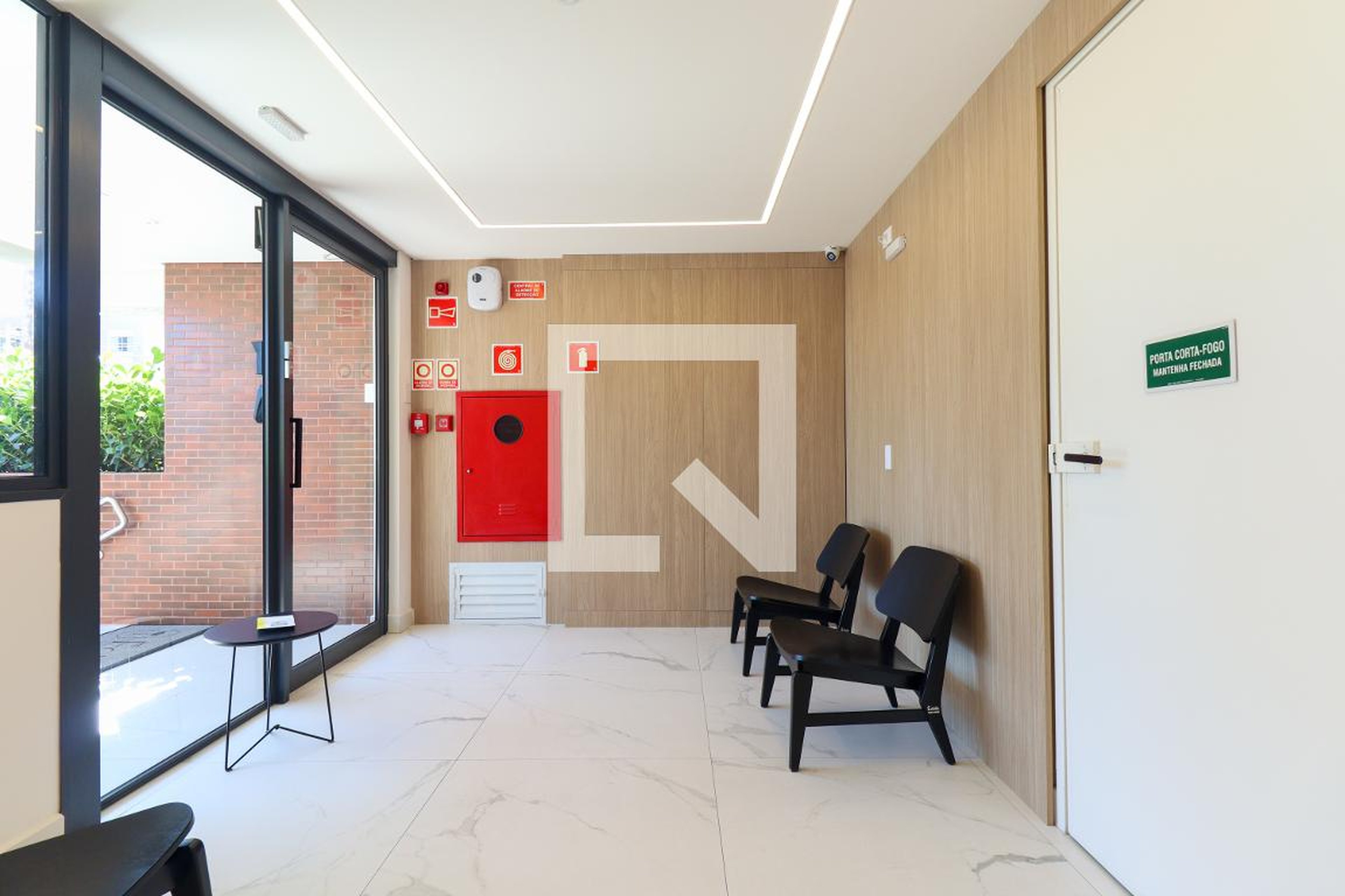 Hall de entrada Condomínio Éden