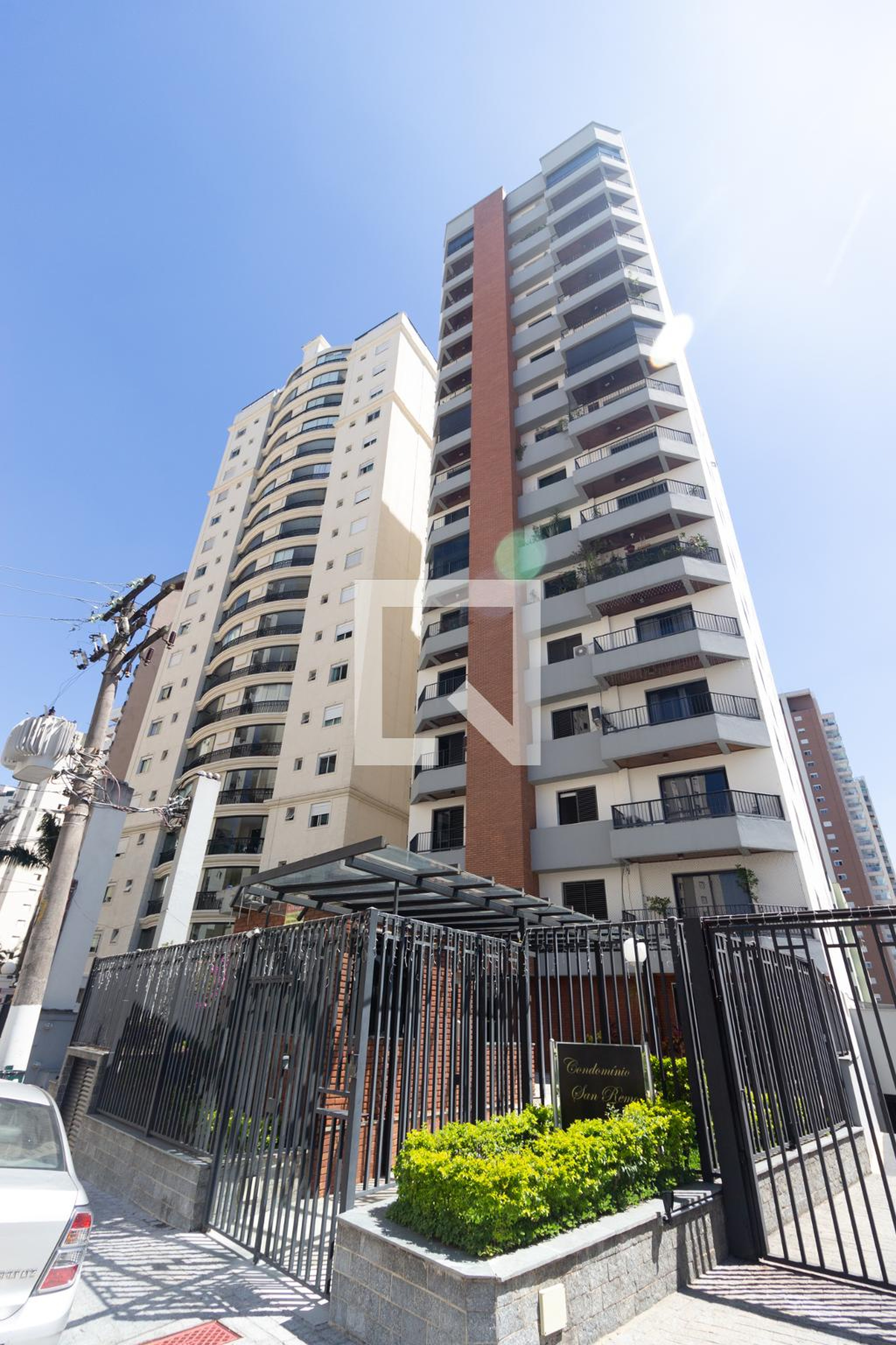 Fachada Condomínio em Rua Copacabana, 358