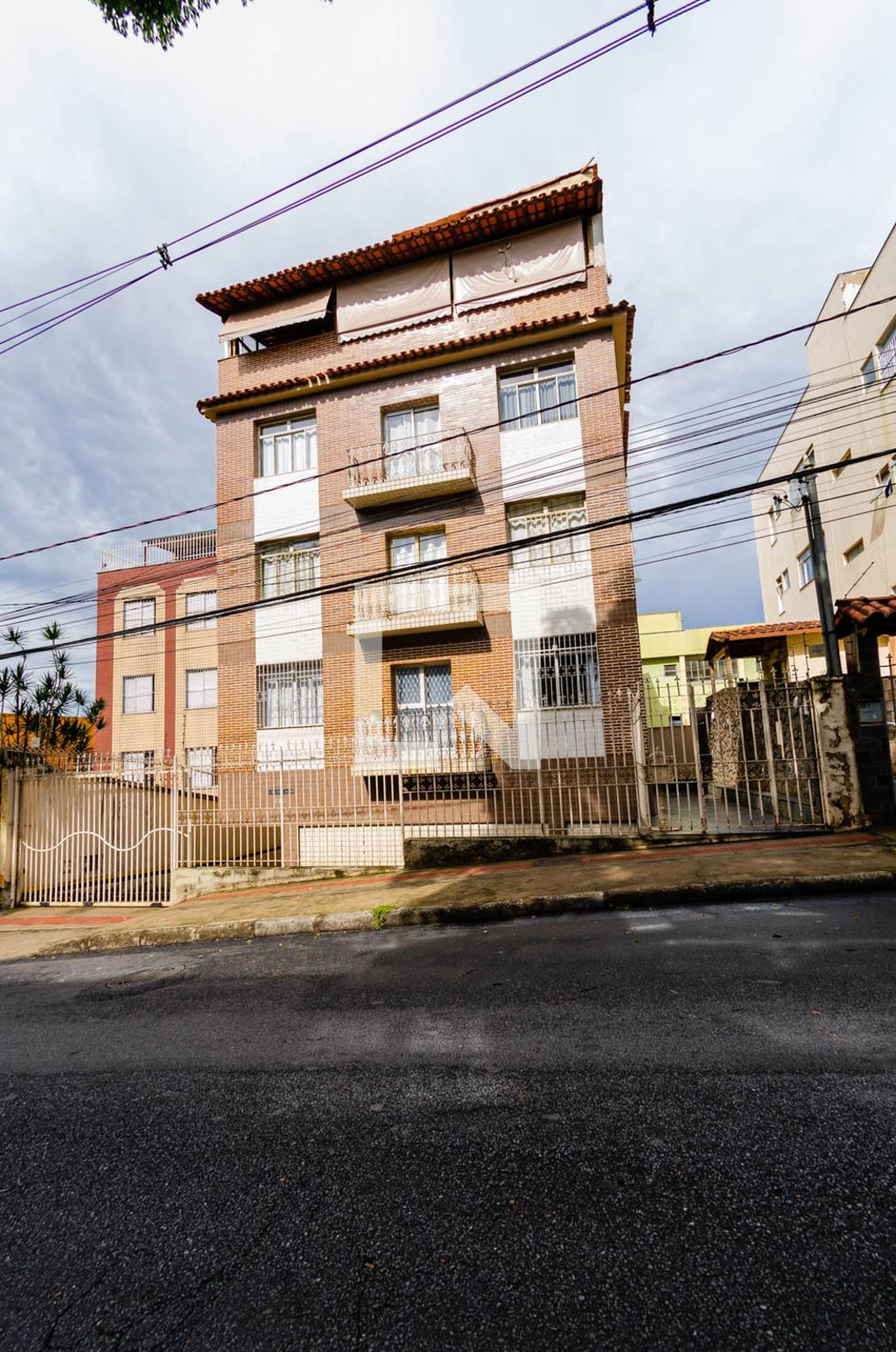 Fachada Condomínio em Rua Corcovado, 843