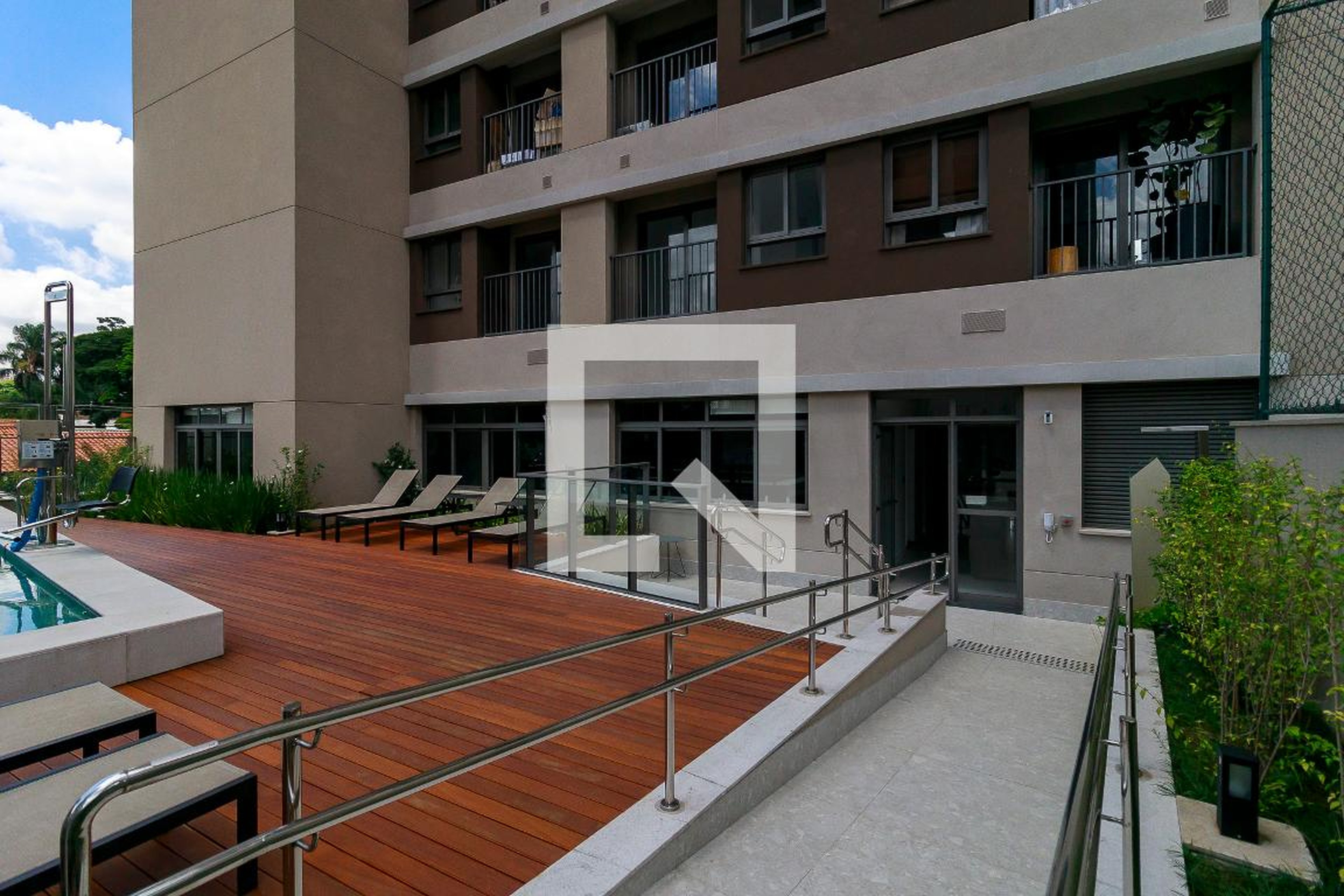 Piscina - Quad Studios Campo Belo