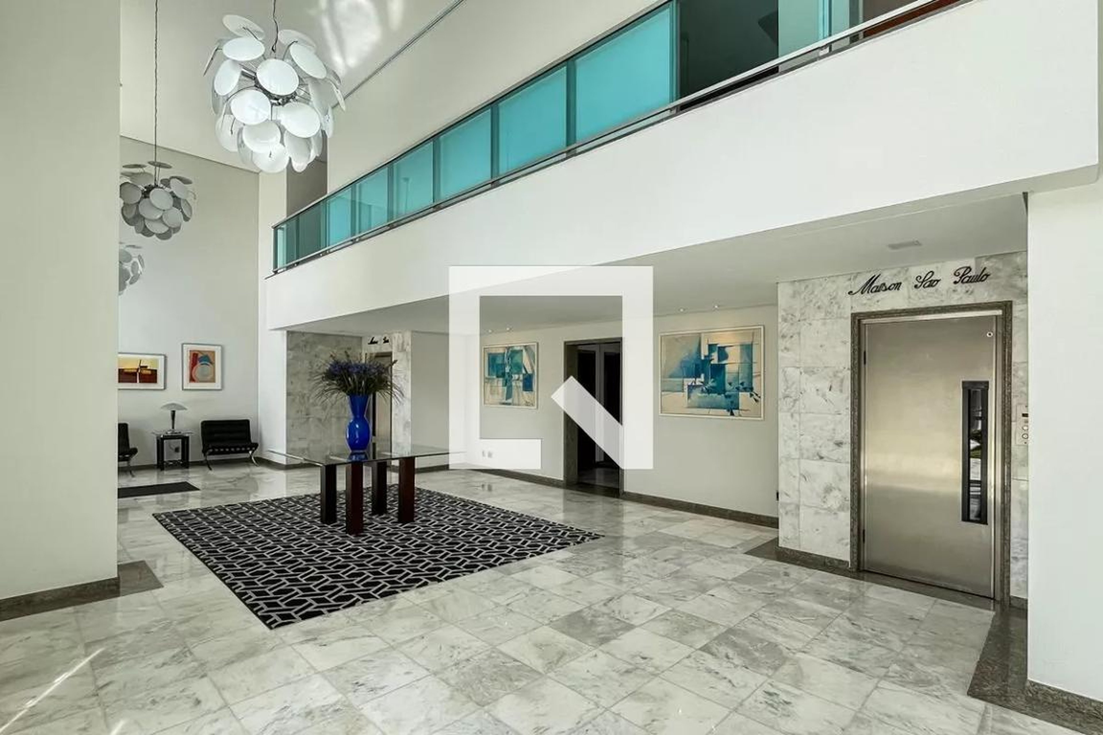 Hall social - Edificio La Tour Lumiere de Courreges