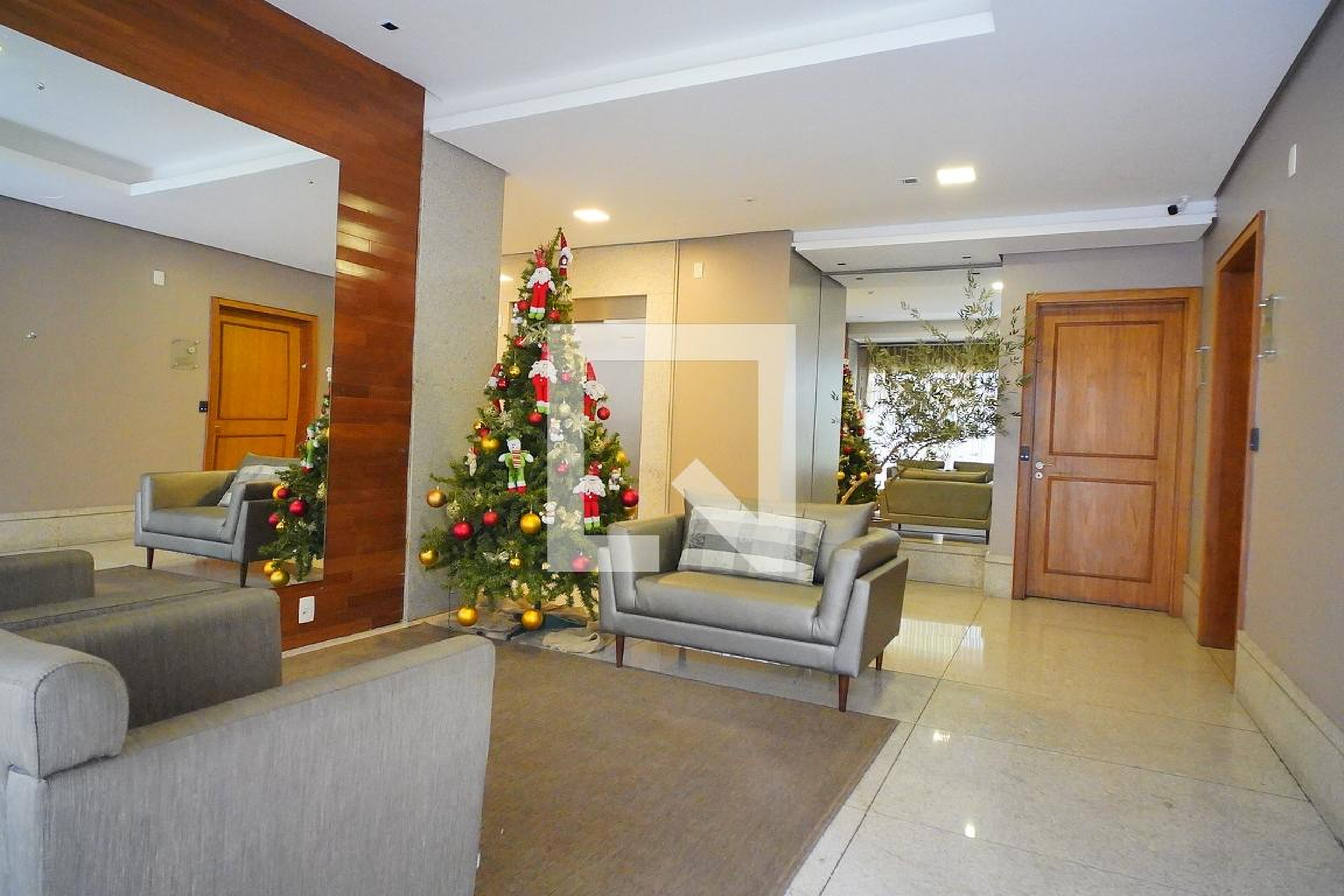 Hall de entrada - Minato Mira