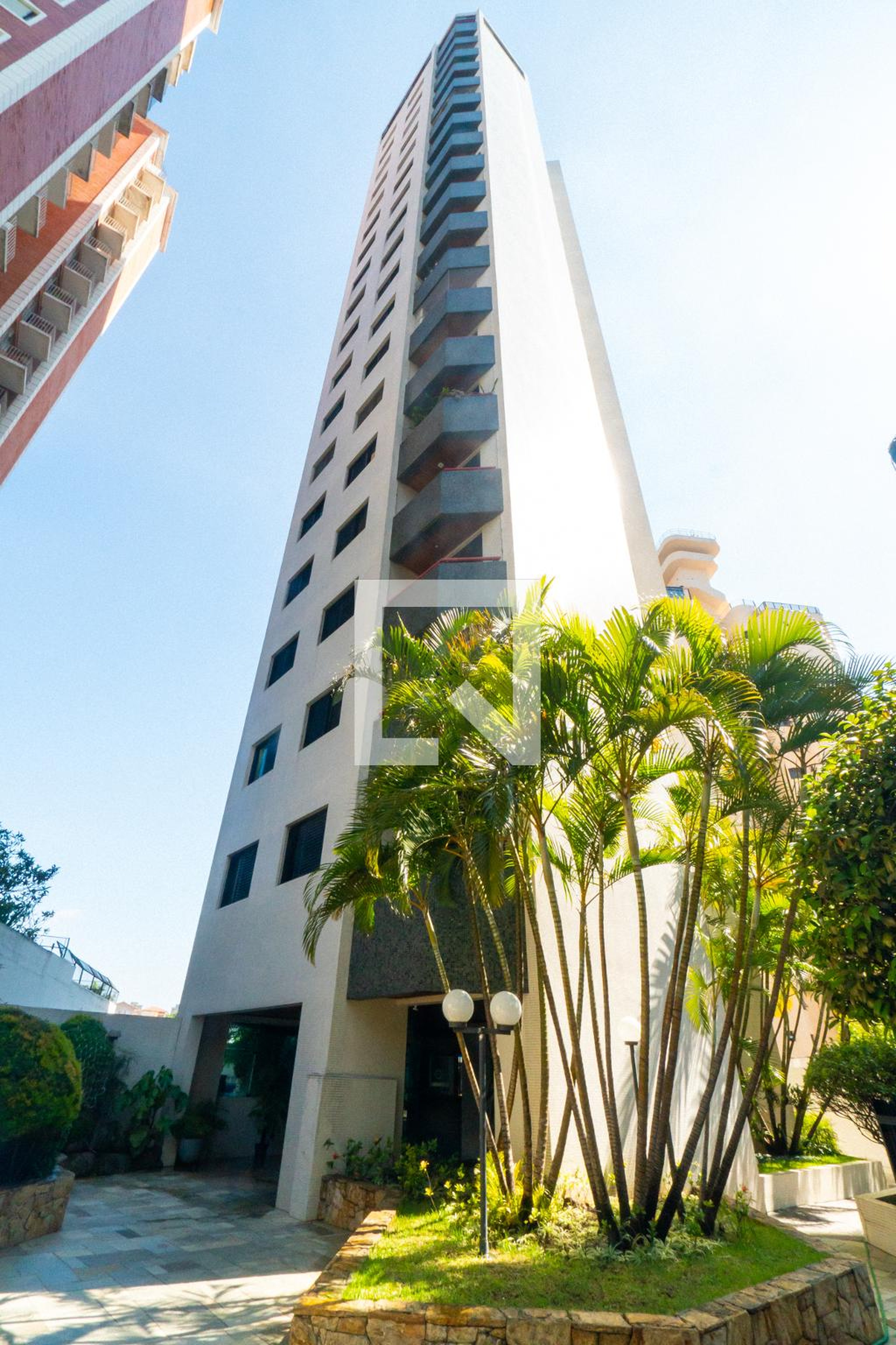 Fachada do Prédio Residencial Dez Jardim Botânico