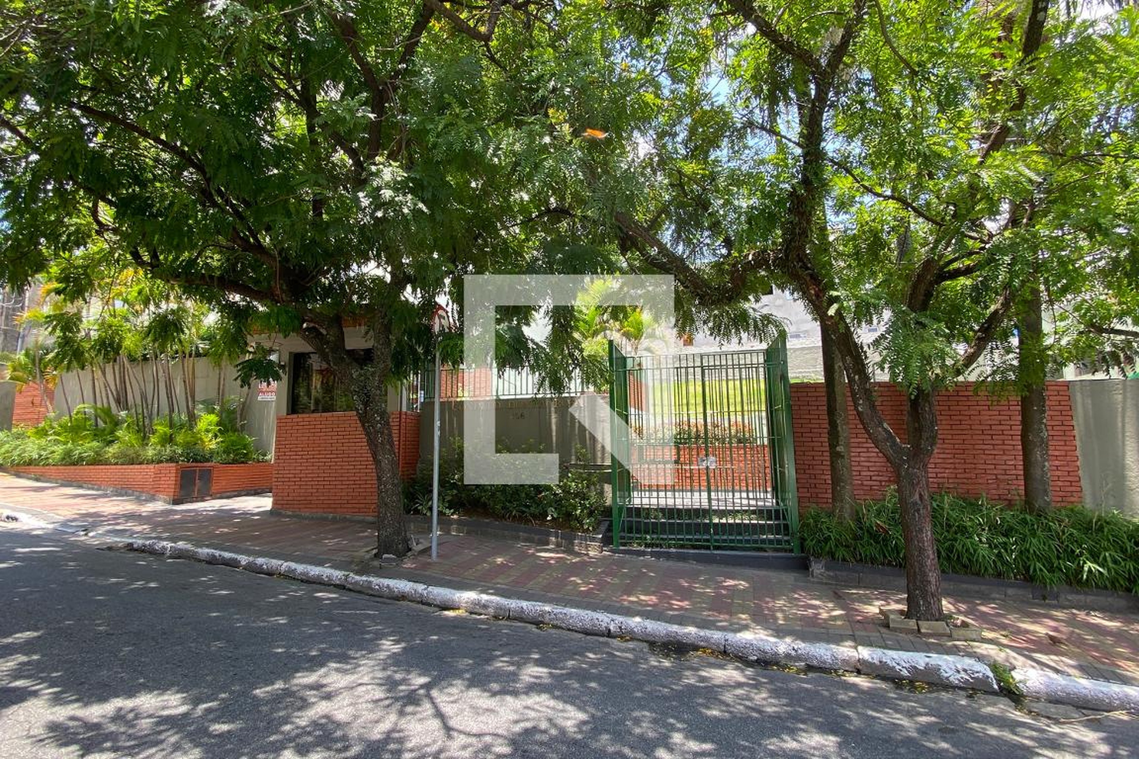 Fachada Condomínio em Rua Duque de Caxias, 474