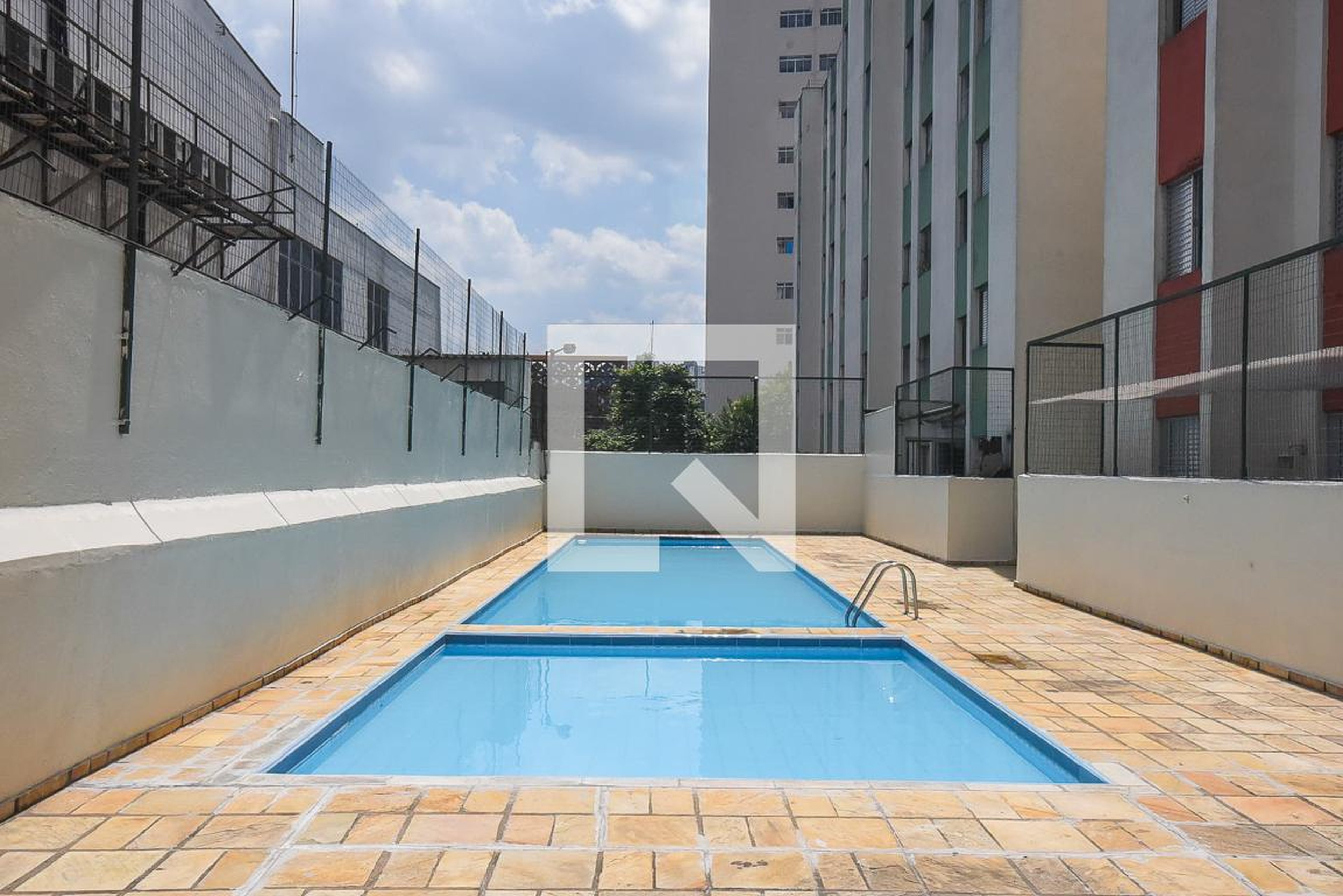 Piscina - Suely Prates