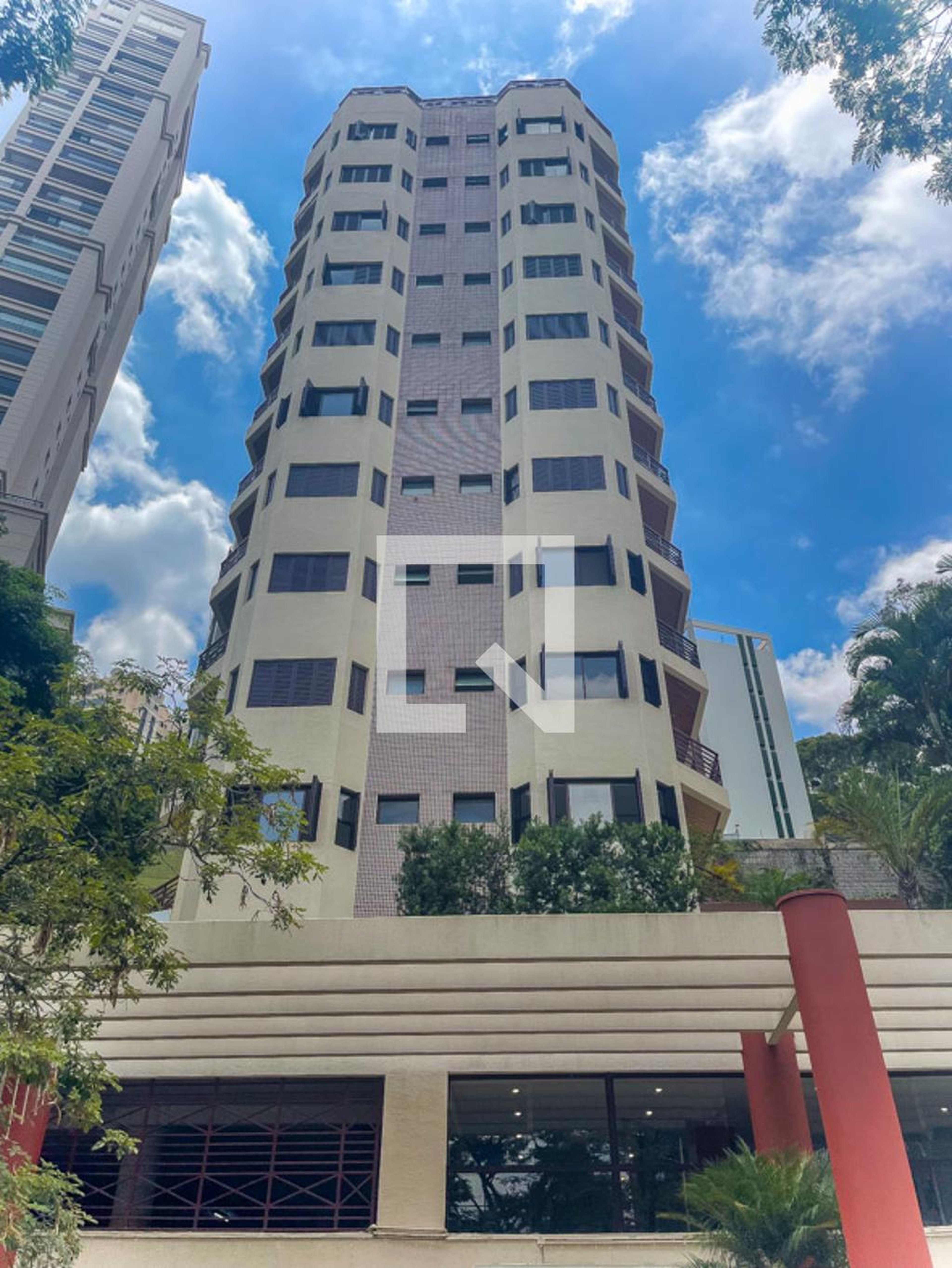 Fachada Condomínio Saint Barth