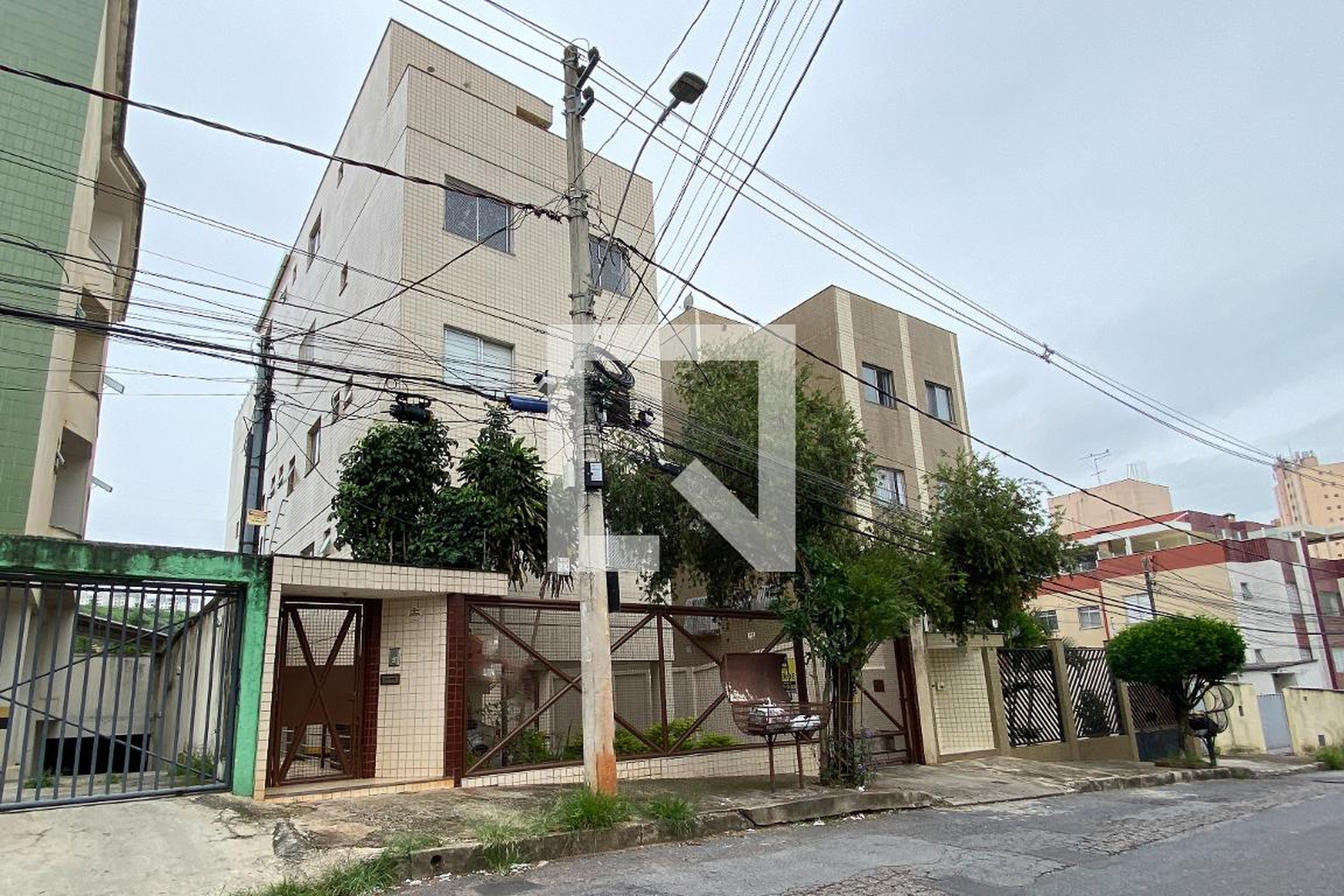 Fachada Condomínio em Rua Antônio Cesário da Rocha, 155