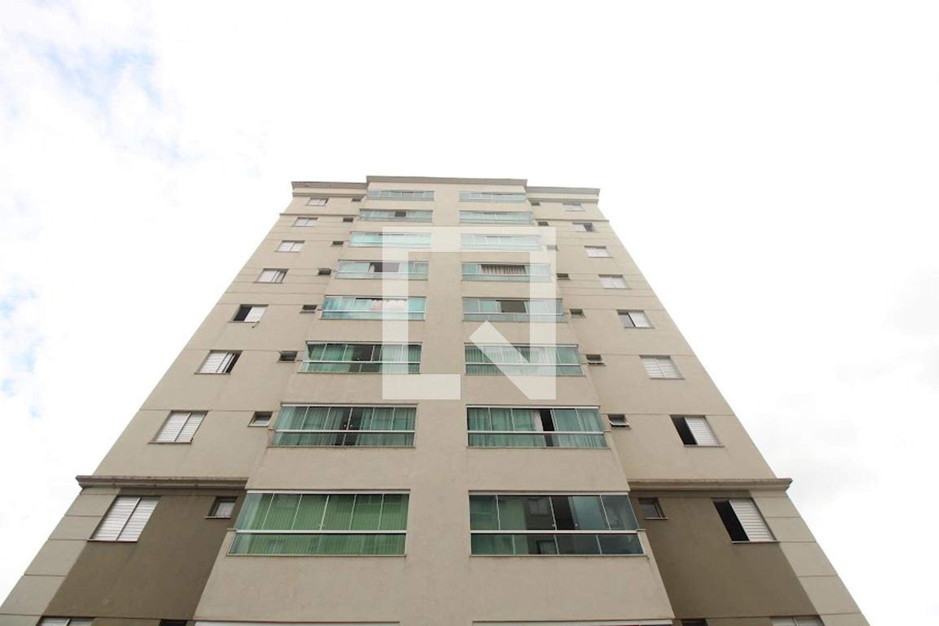 Fachada do prédio Condomínio Vesper Castelo