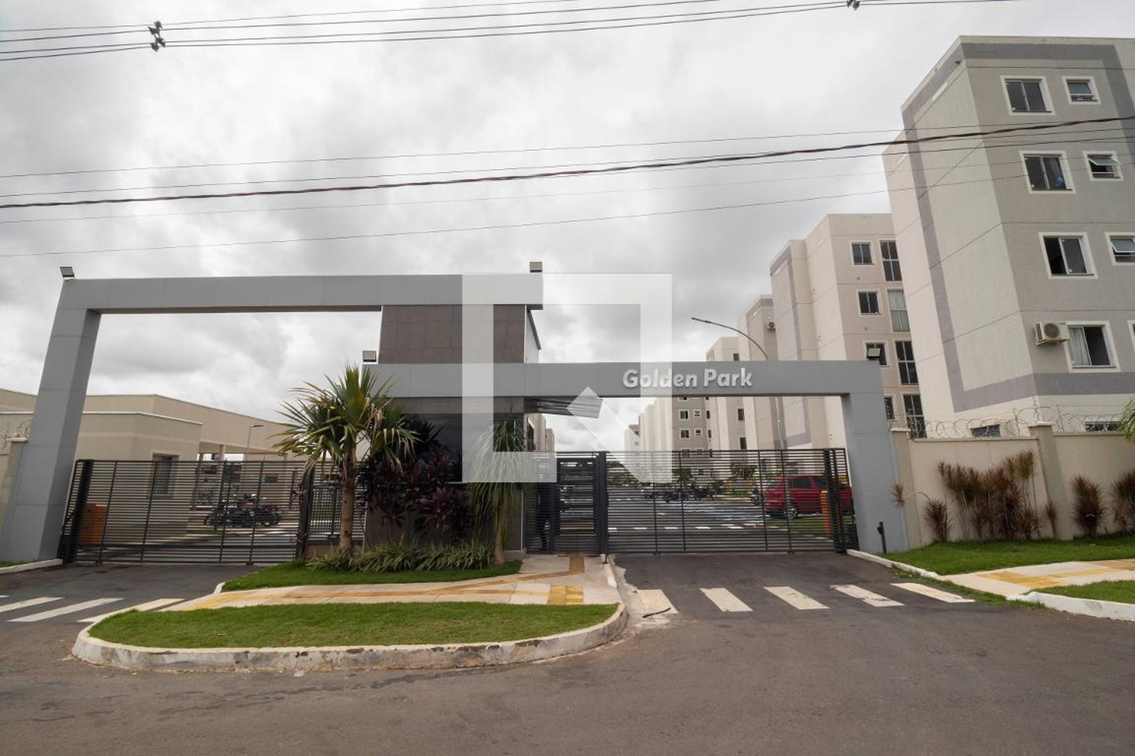 Fachada Condomínio em Rua C-174, 0