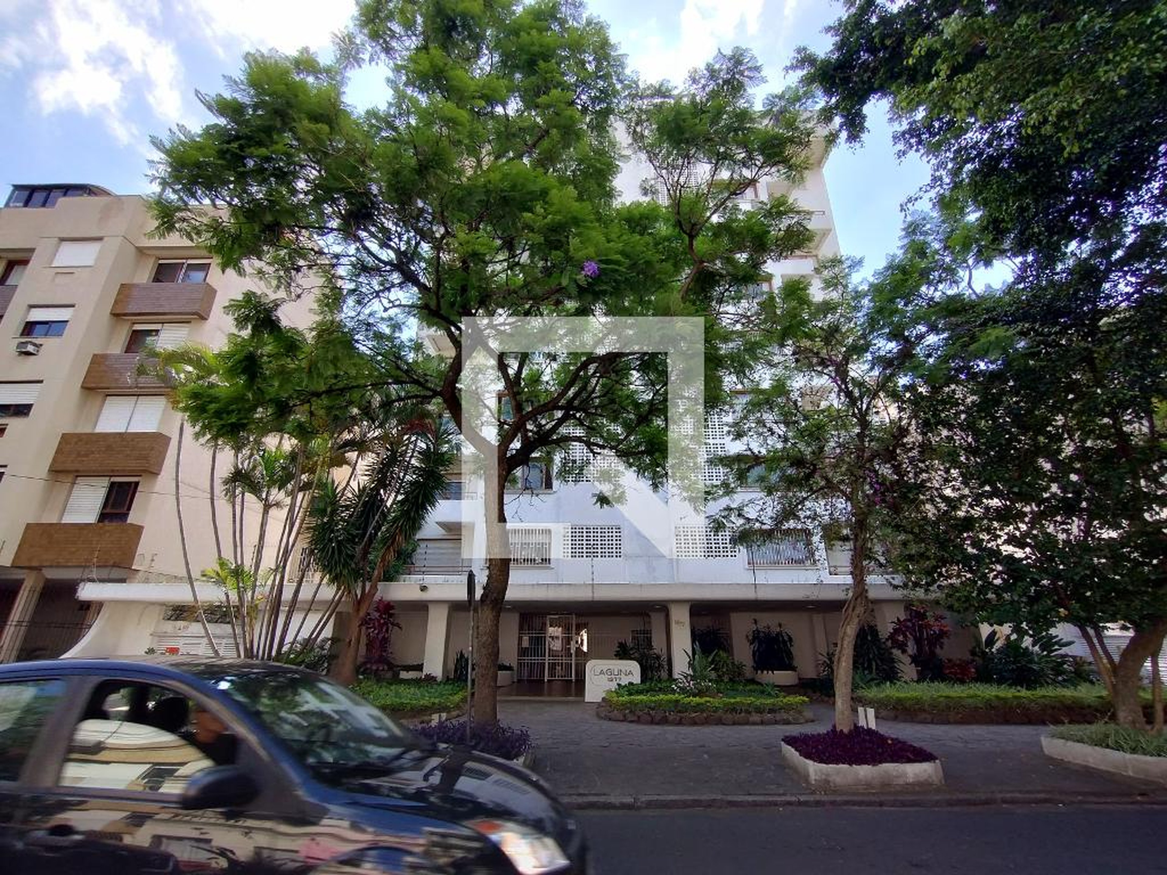 Fachada do Prédio Condomínio em Rua Garibaldi, 1277