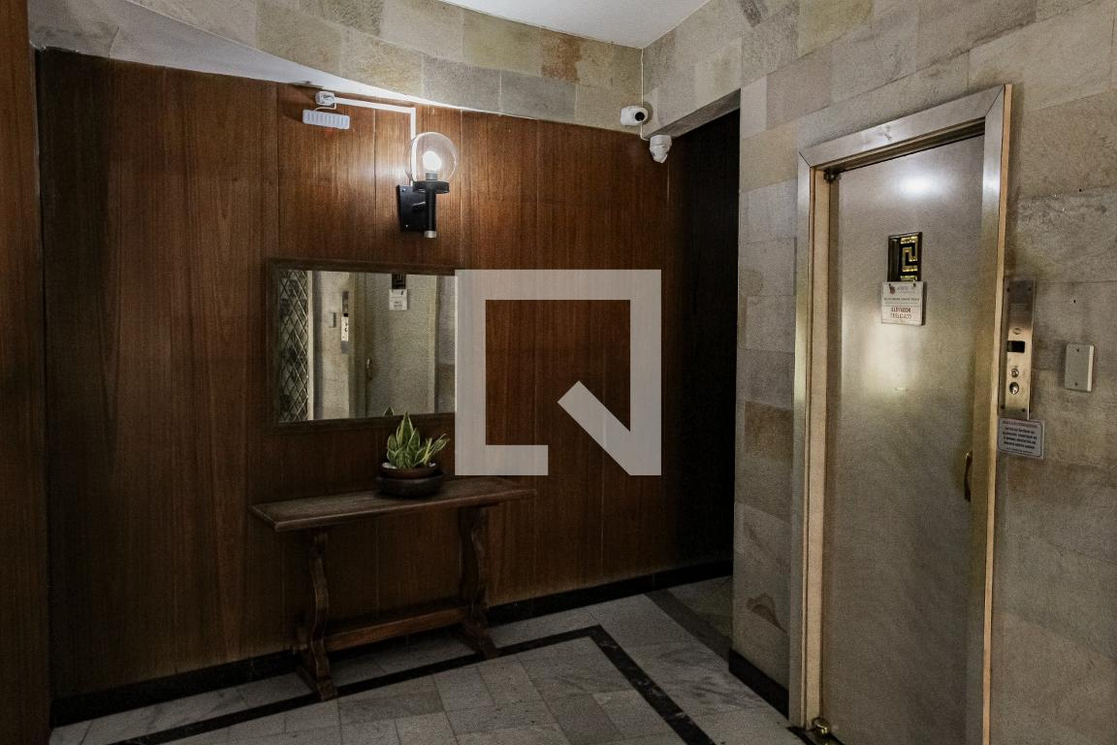 Elevador - Edifício Marapé