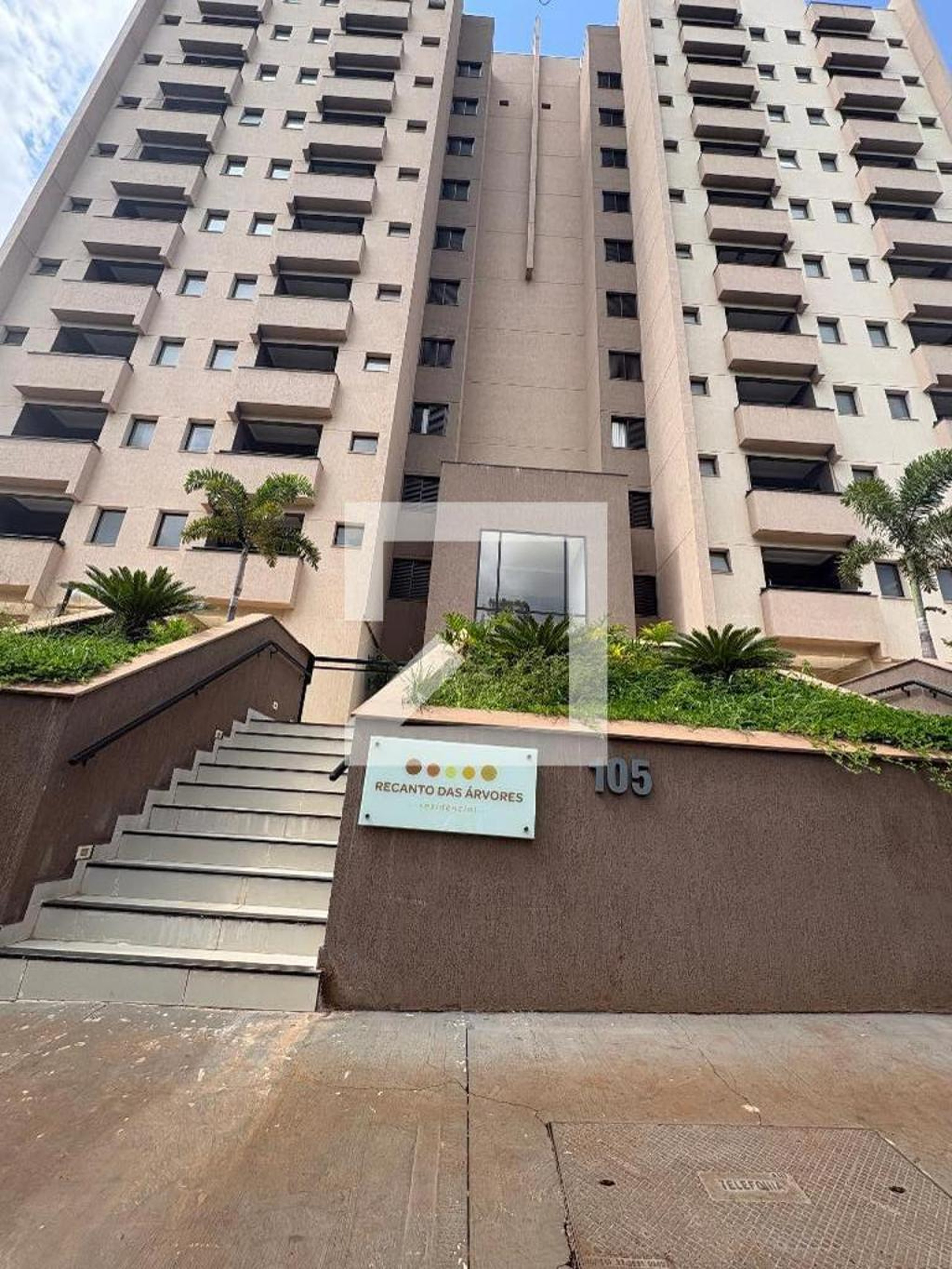 Fachada Condomínio Recanto das Arvores