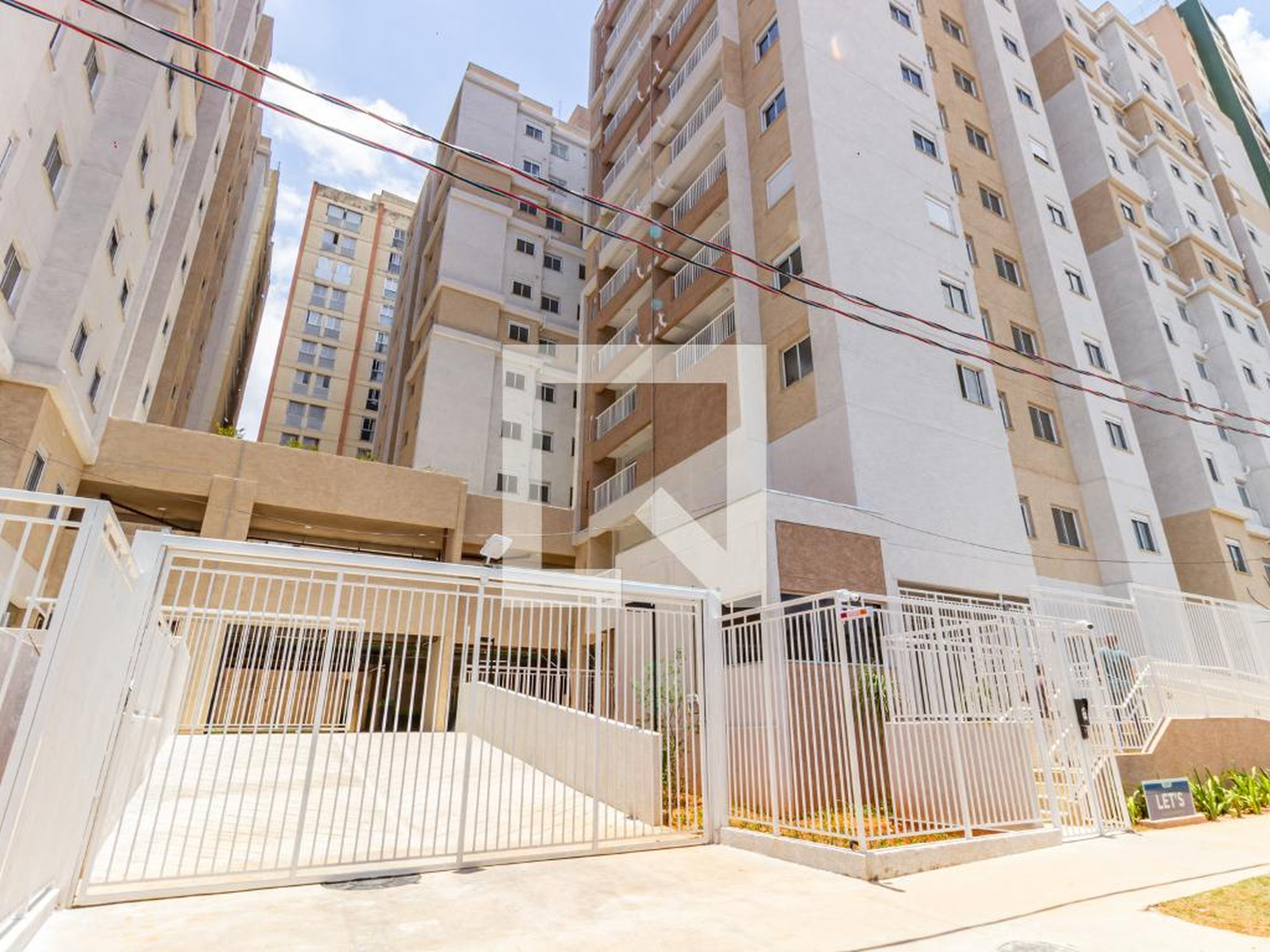 Fachada Condomínio em Avenida Cassandoca, 241