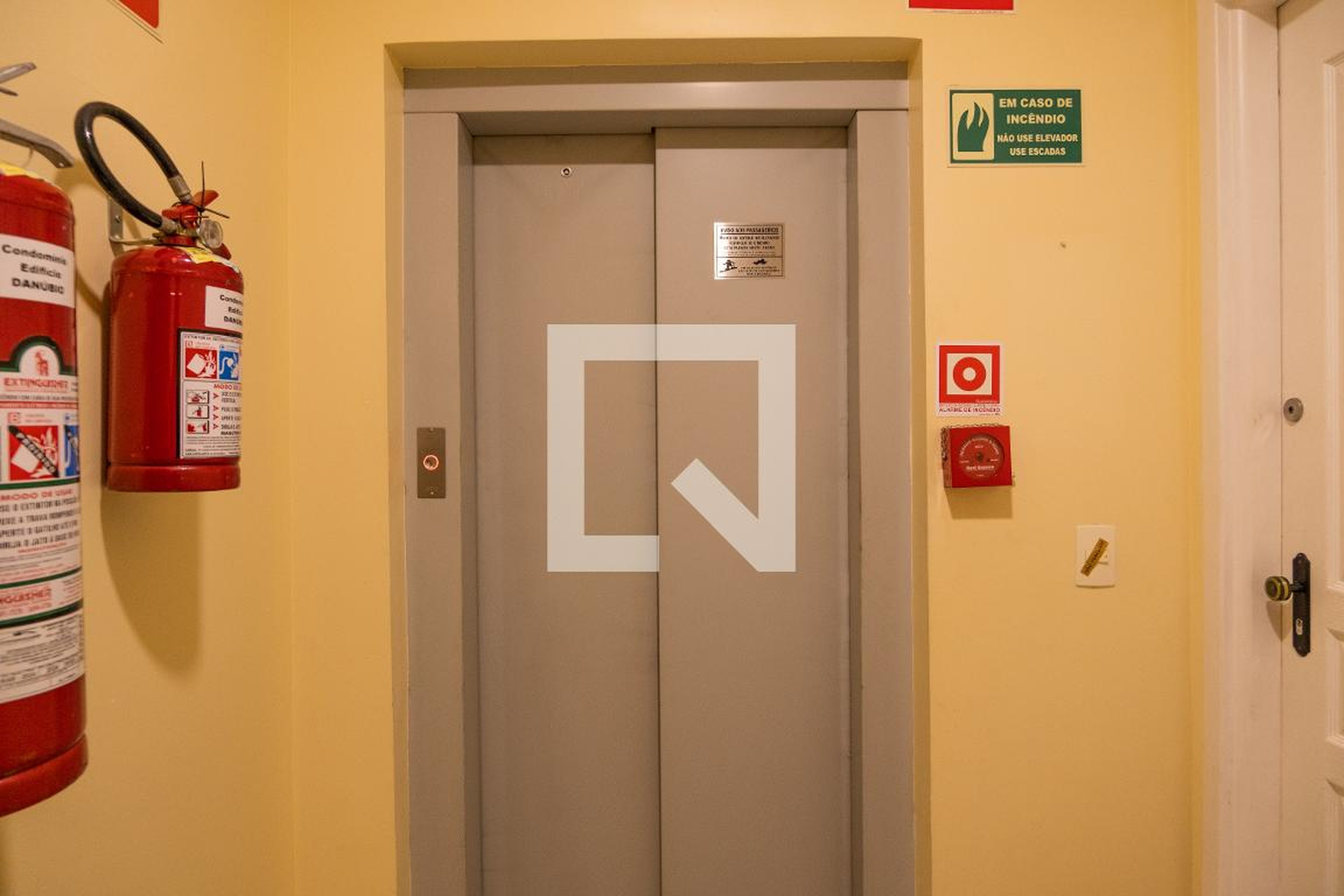 Elevador - Edifício Danúbio