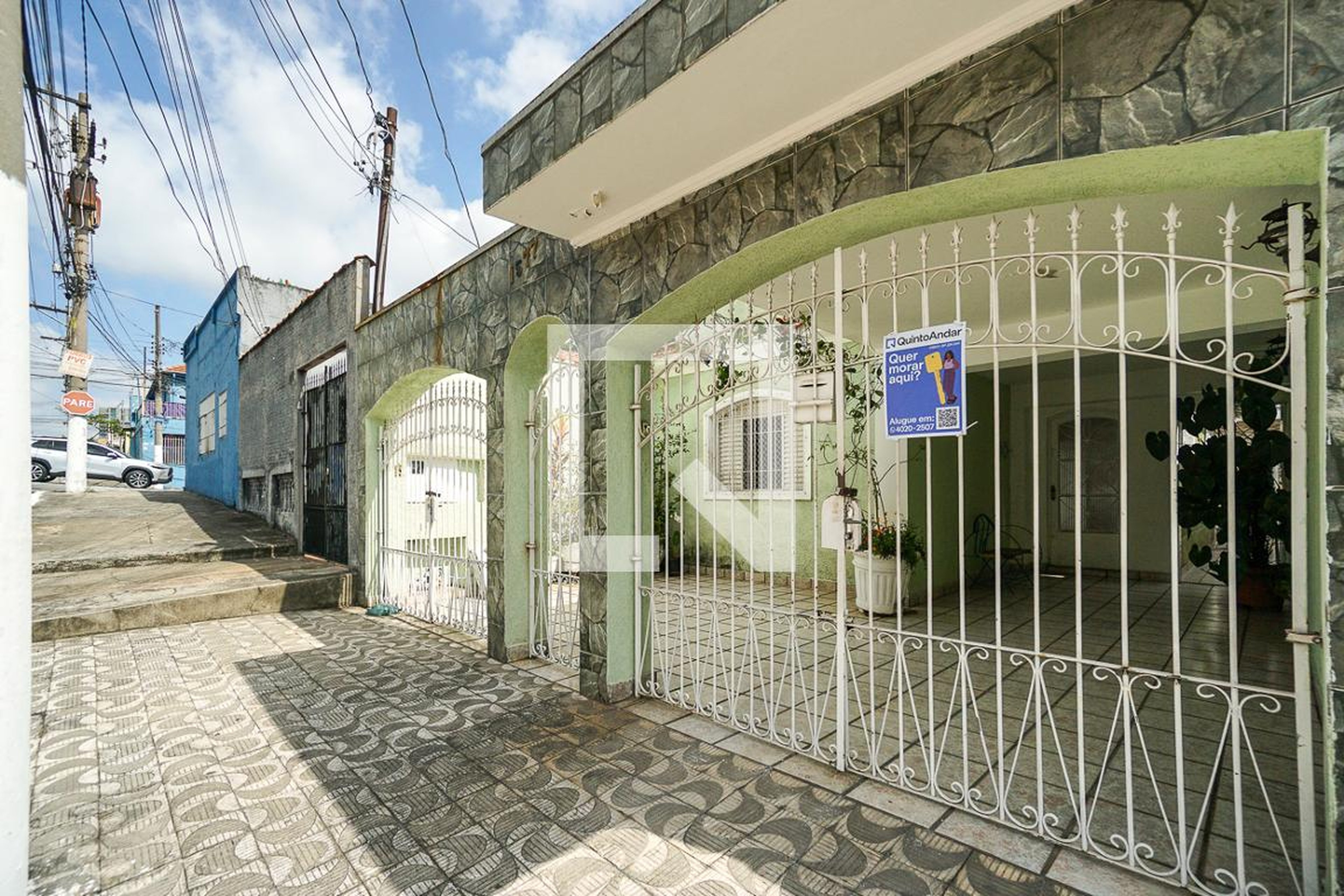 Fachada Condomínio em Rua Engenheiro Pegado, 1577