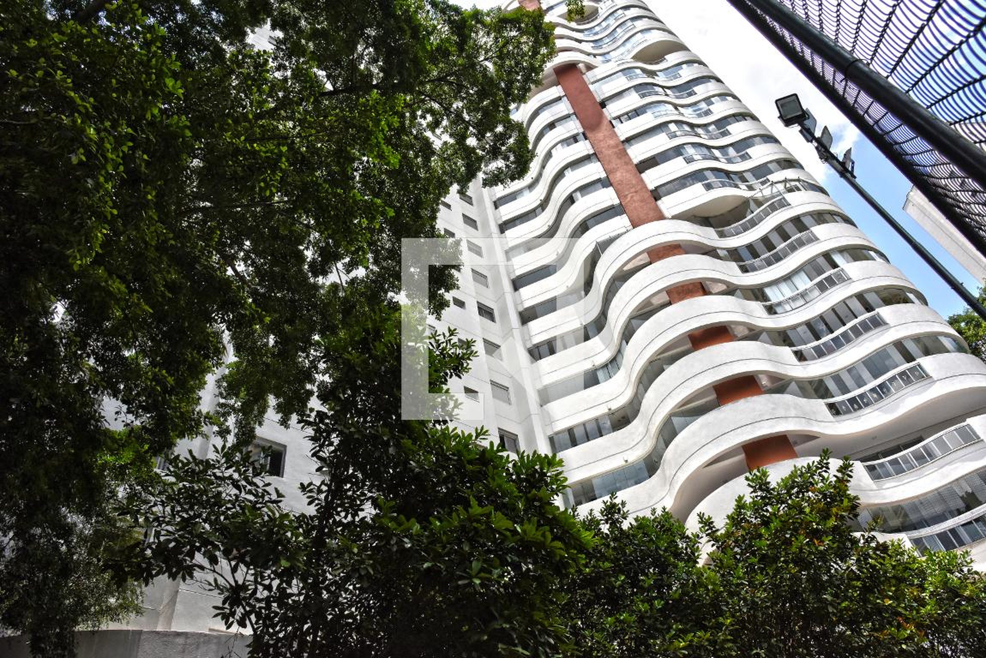 Fachada do Prédio Condomínio More