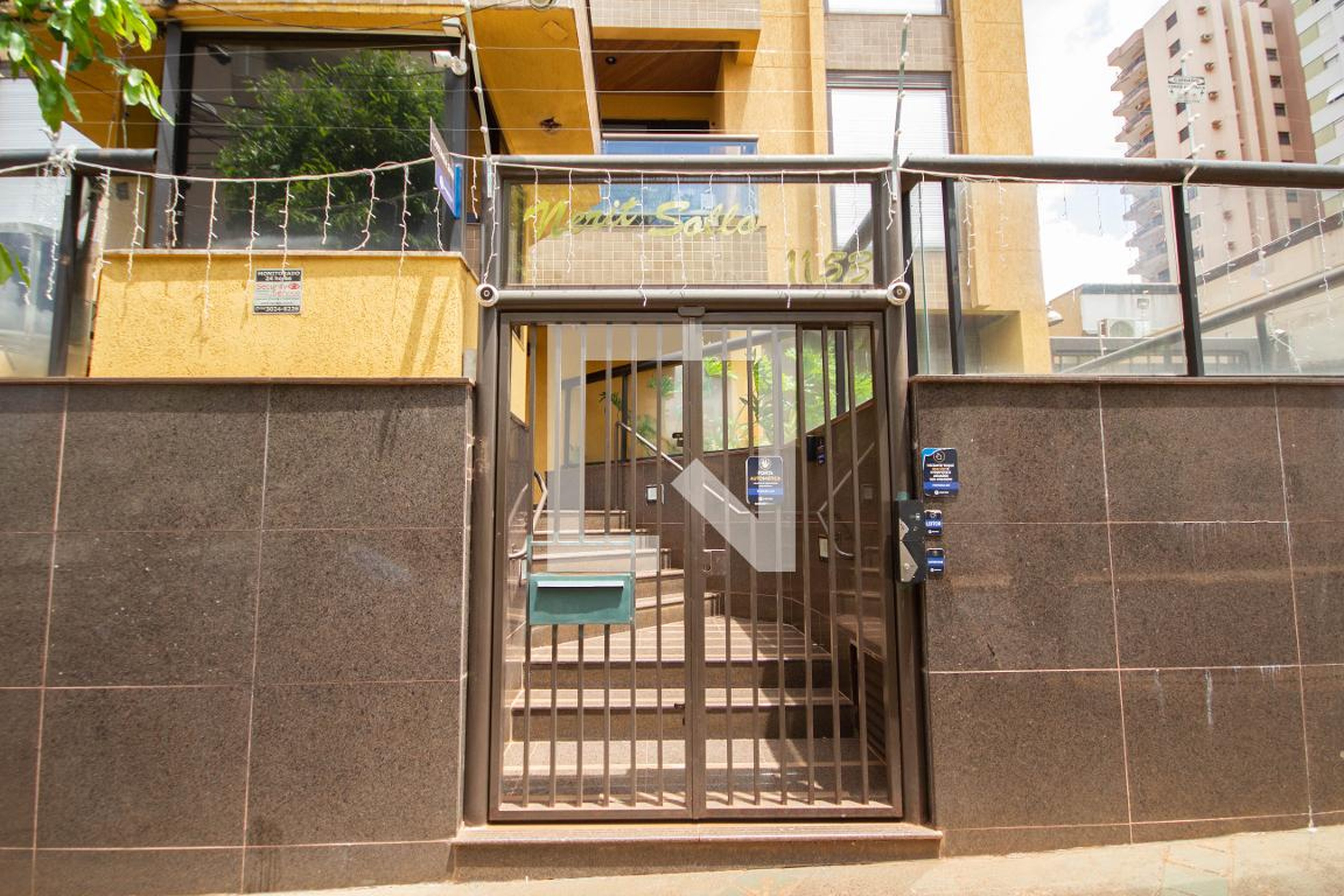 Fachada do condomínio Edifício Merit Sollo