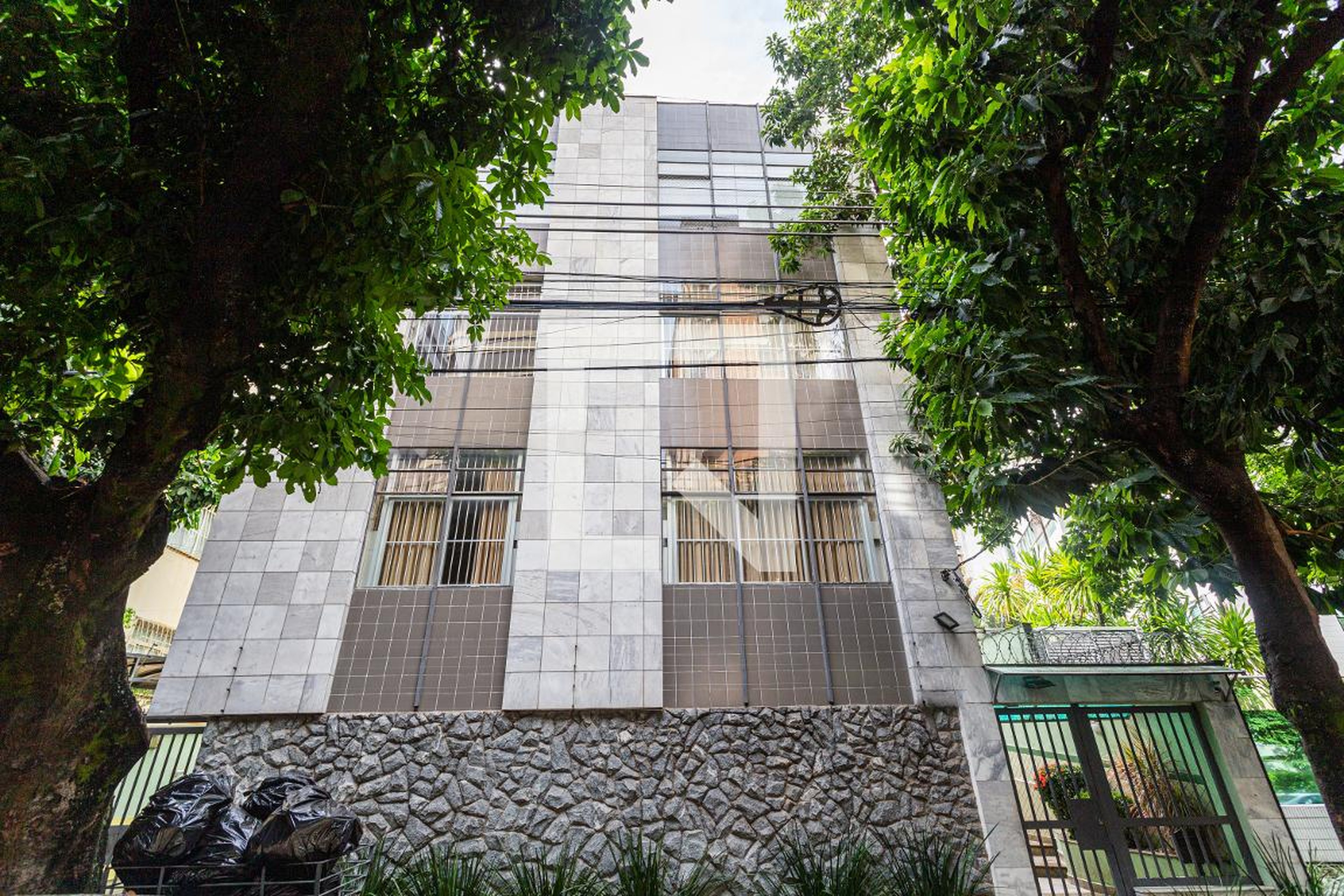 Fachada Condomínio Dom Camilo