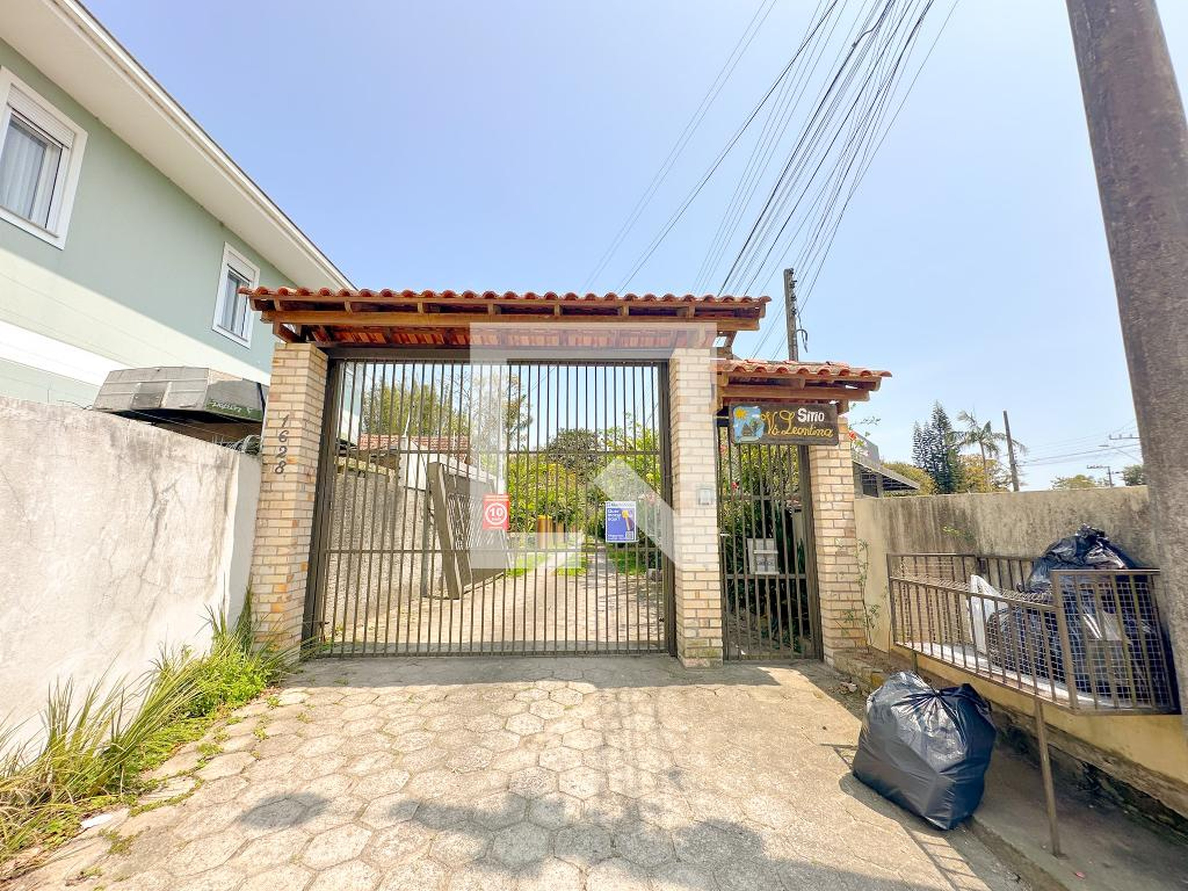 Fachada Condomínio em Estrada Cristóvão Machado de Campos, 1628