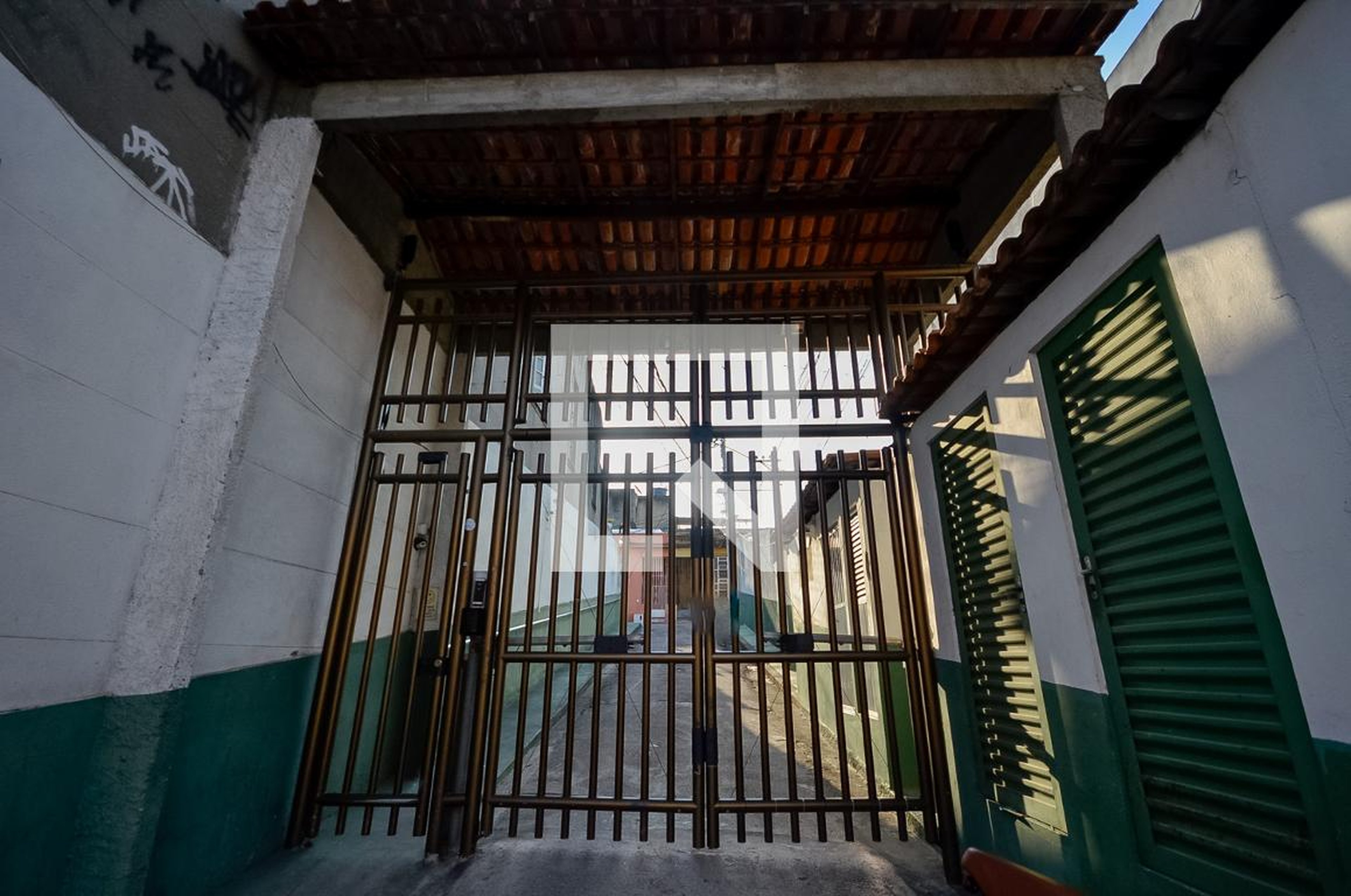 Fachada Condomínio em Avenida Roberto Dinamite, 516