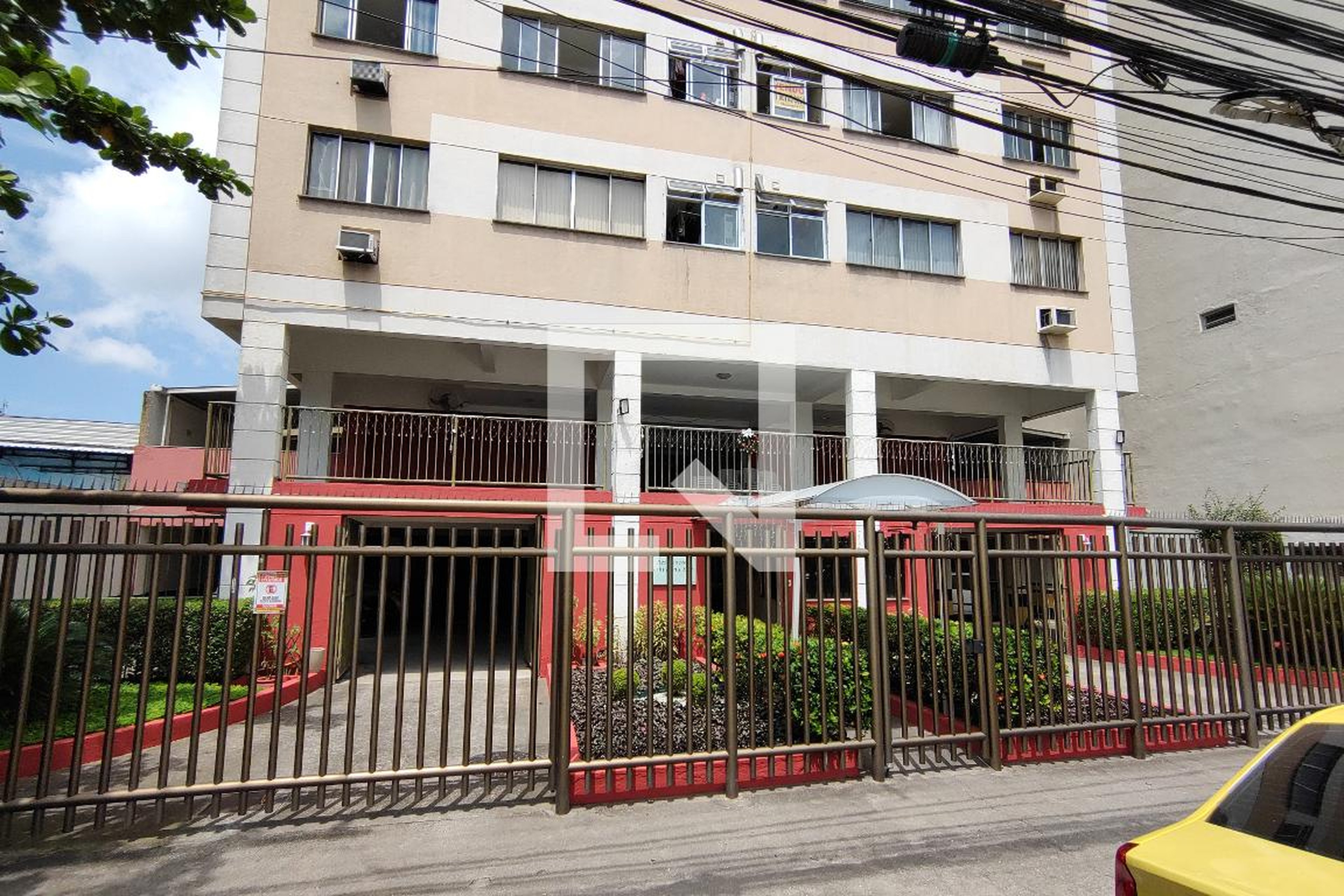 Fachada do Prédio Condomínio em Largo do Barradas Niterói - Rj 24110-002 Brasil, 51