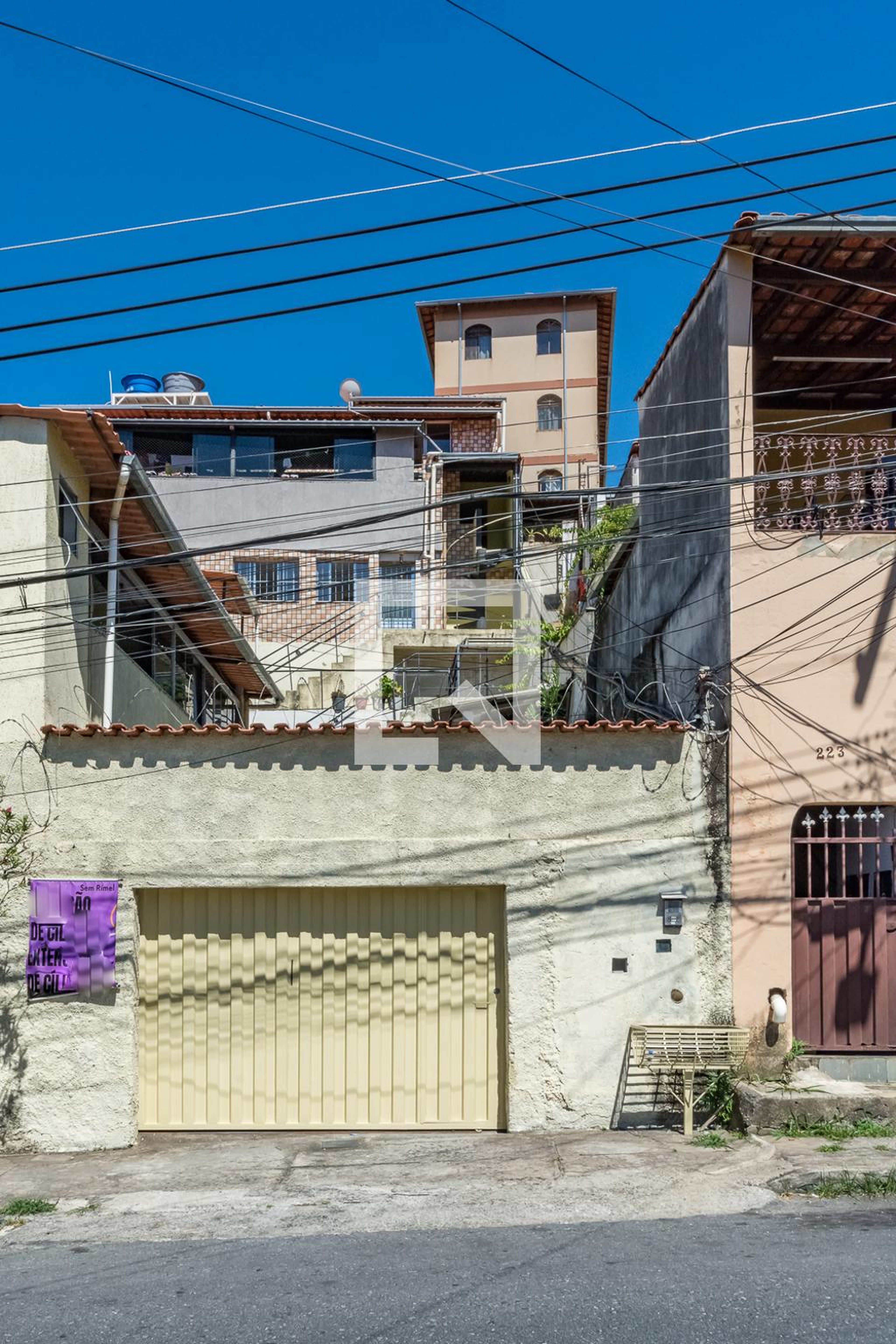 Fachada Condomínio em Rua Furtado Nunes, 211