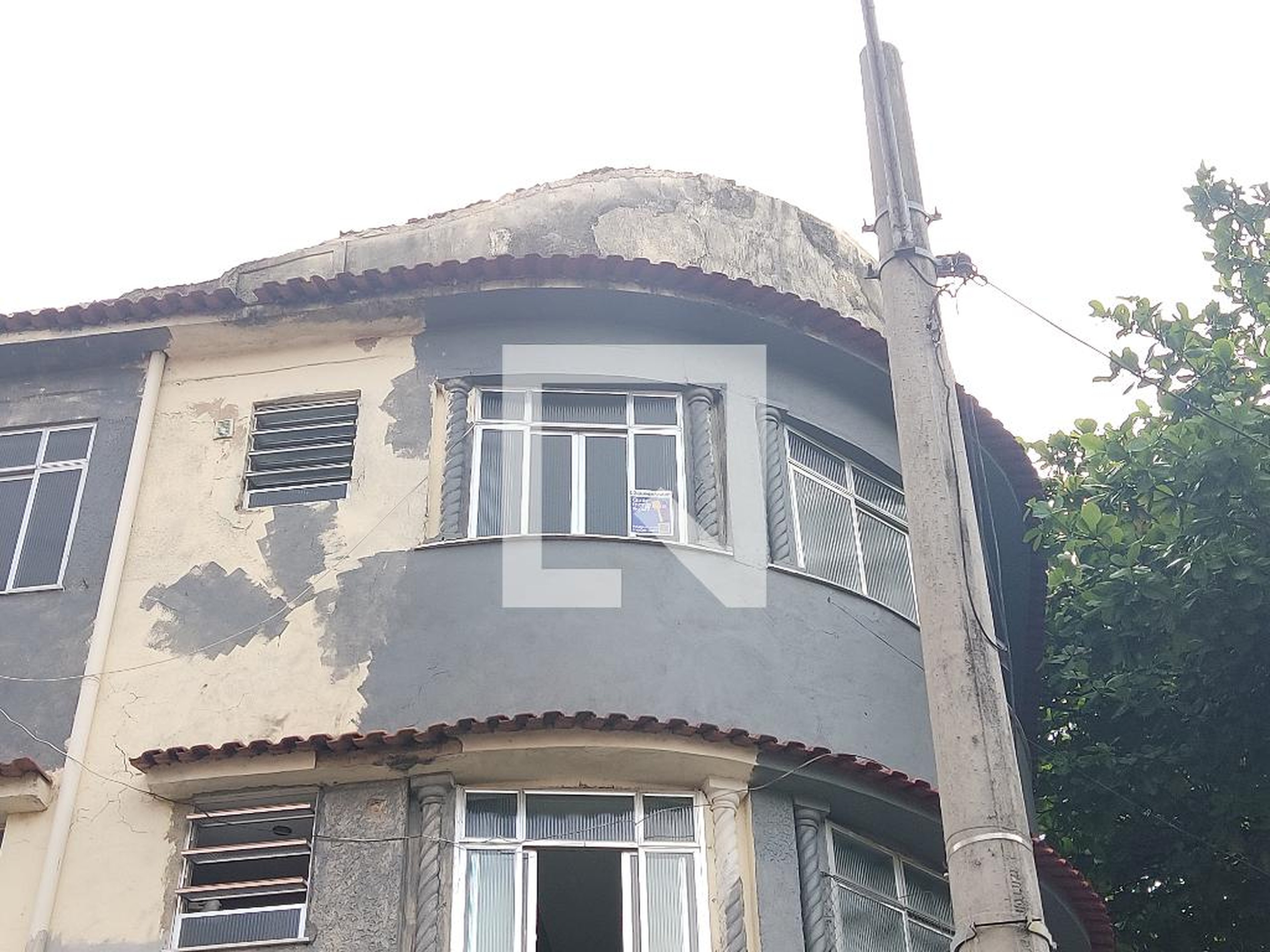 Fachada Condomínio em Rua Nogueira, 61