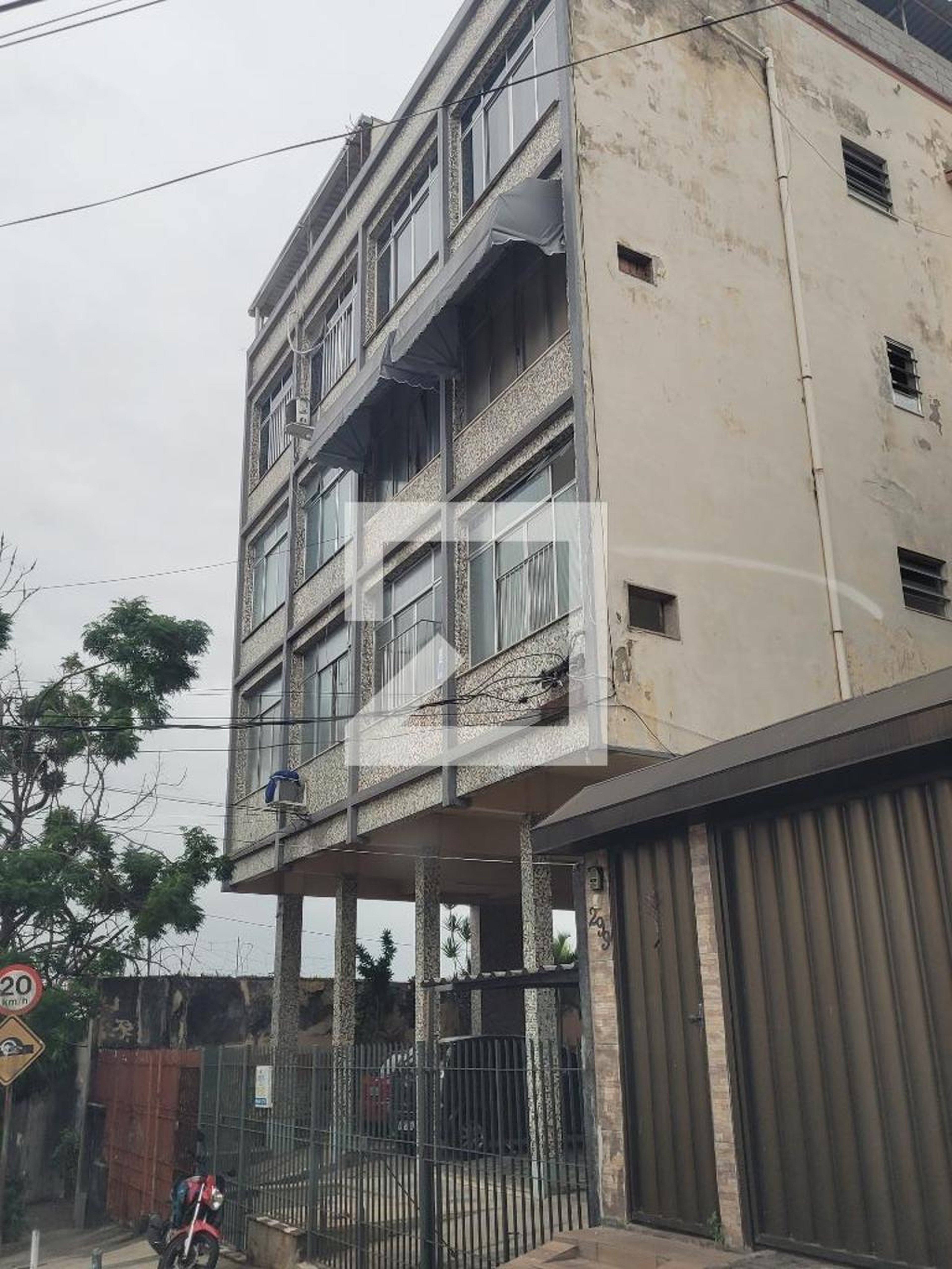 Fachada Condomínio em Rua Maturaca, 285