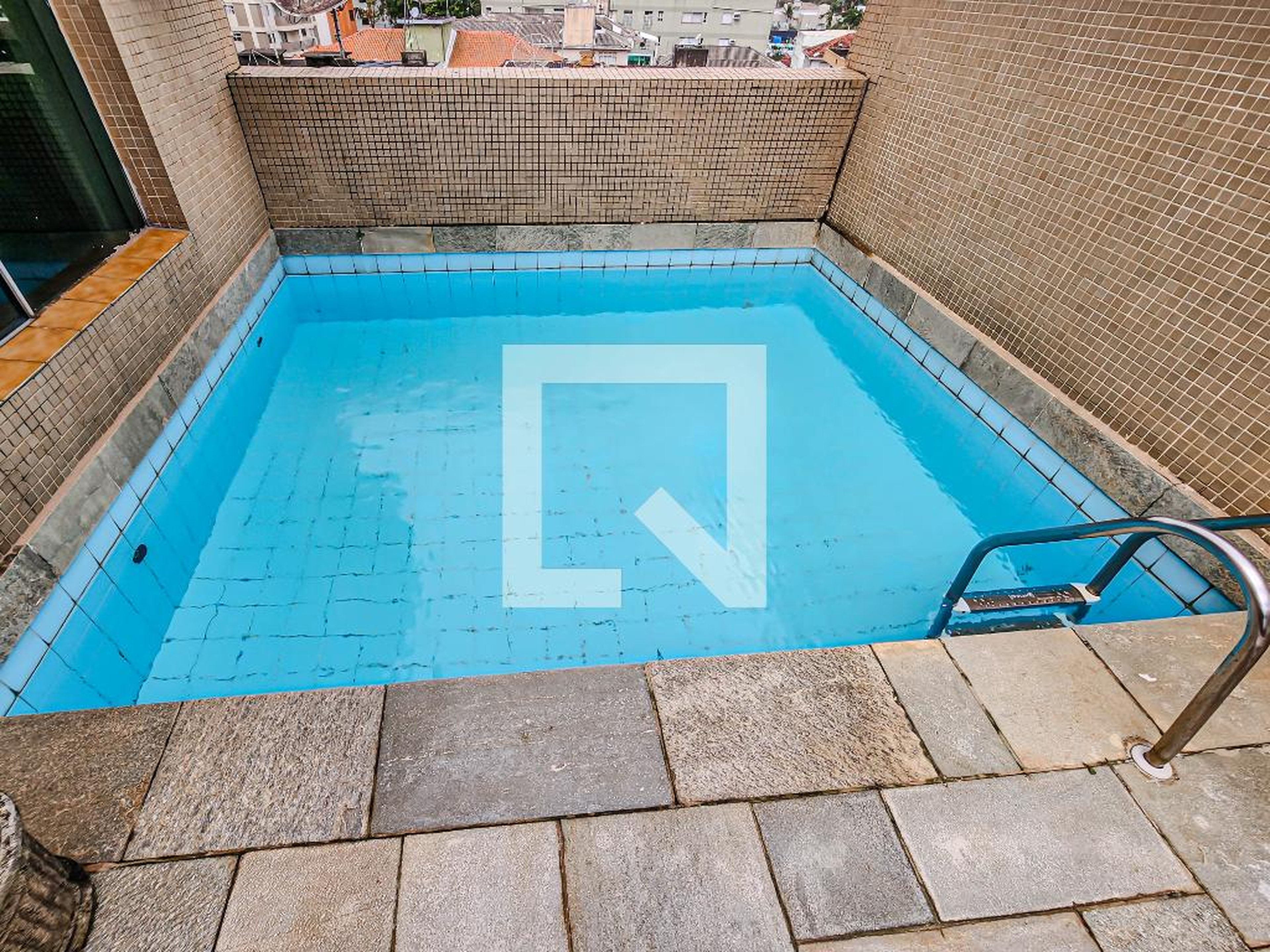 Piscina Coberta Condomínio Marina Grande