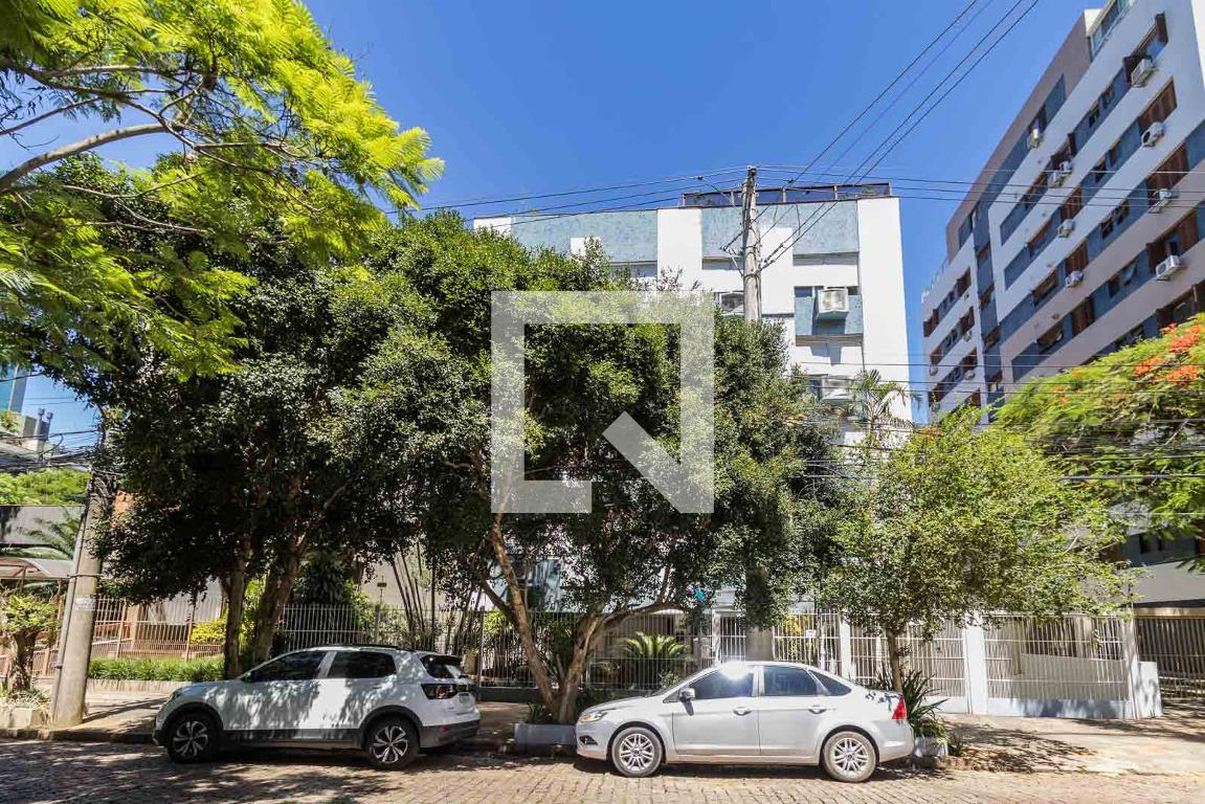 Fachada Condomínio em Avenida Pirapó, 175