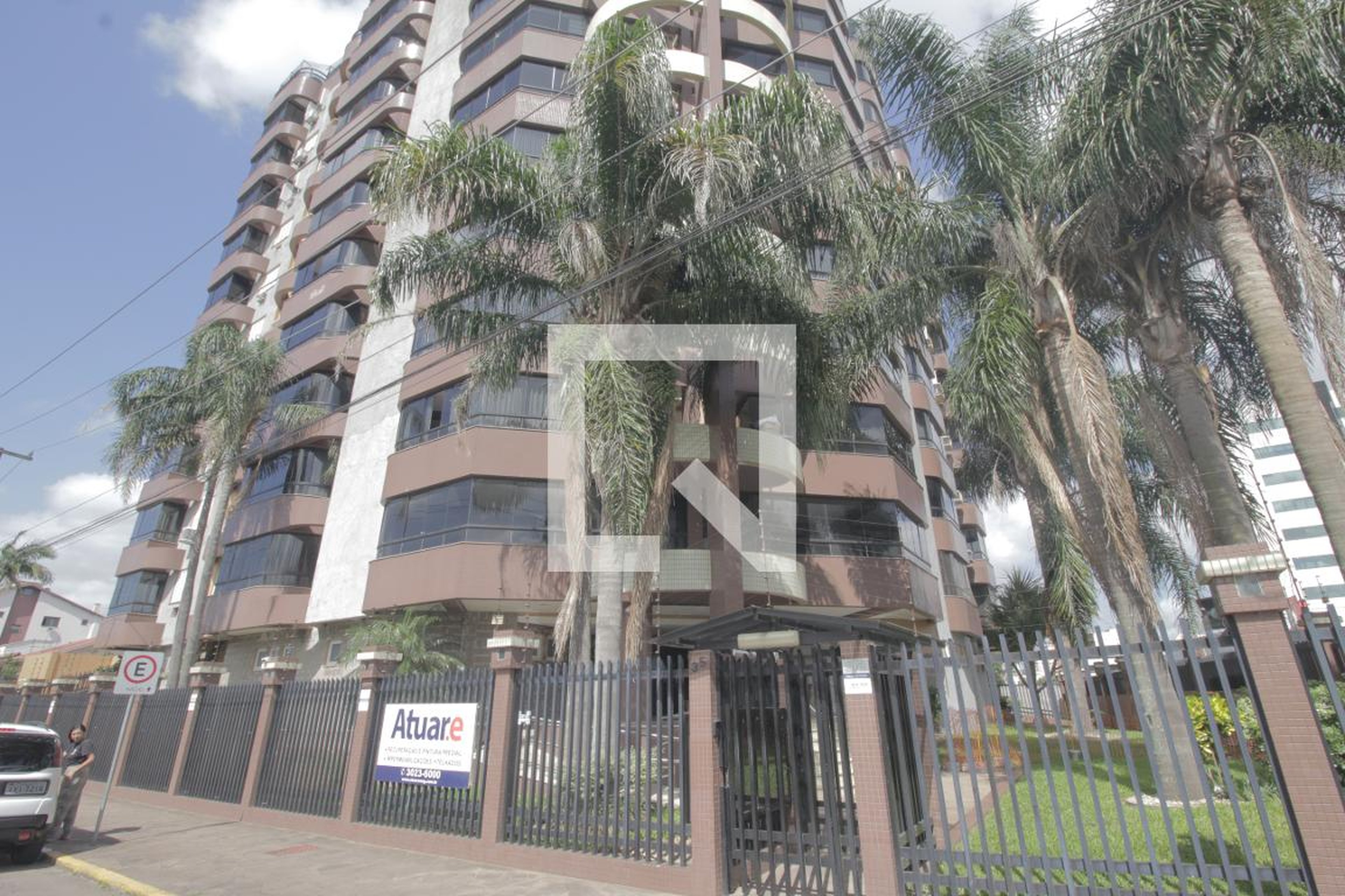 Fachada do Prédio Condomínio Palace Jardim do Lago