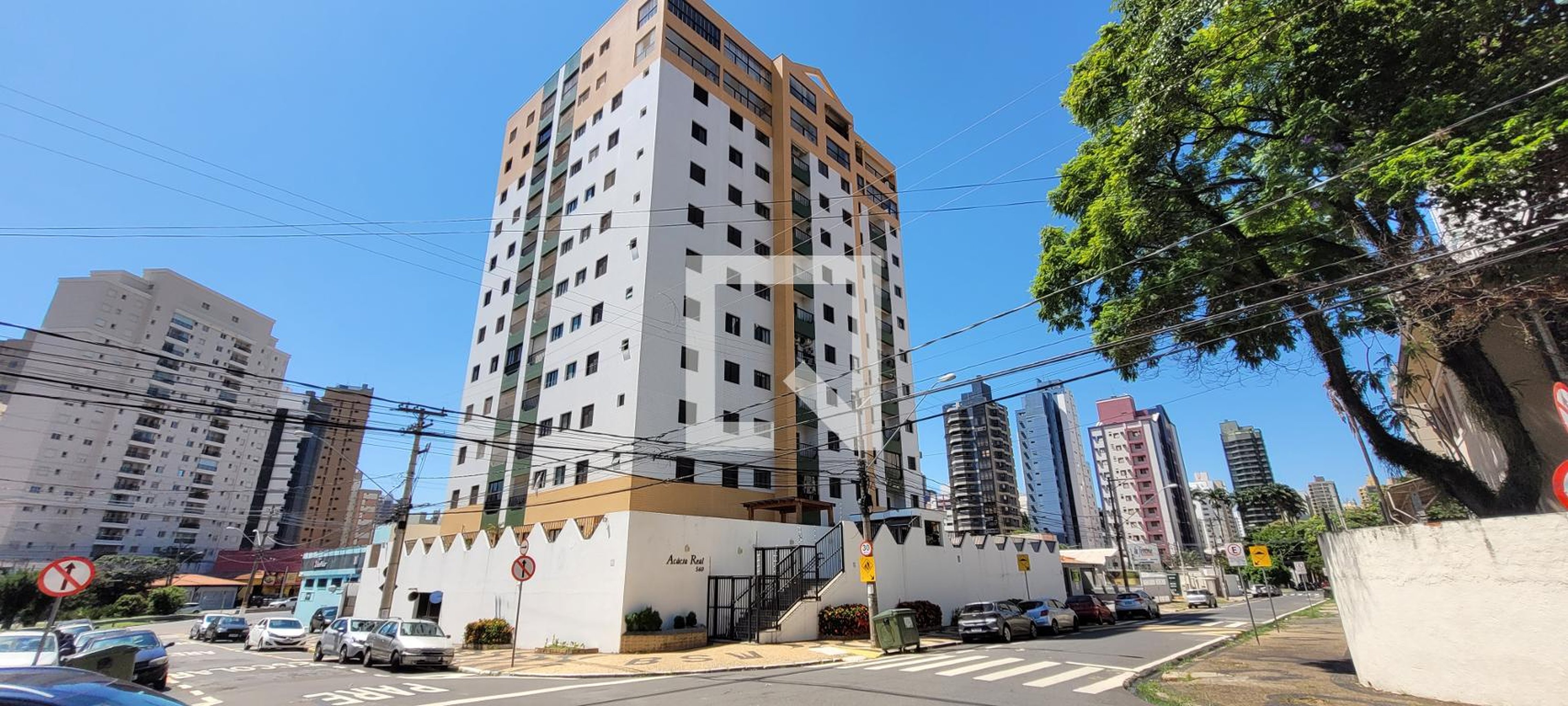 Fachada do Prédio Condomínio Acácia Real