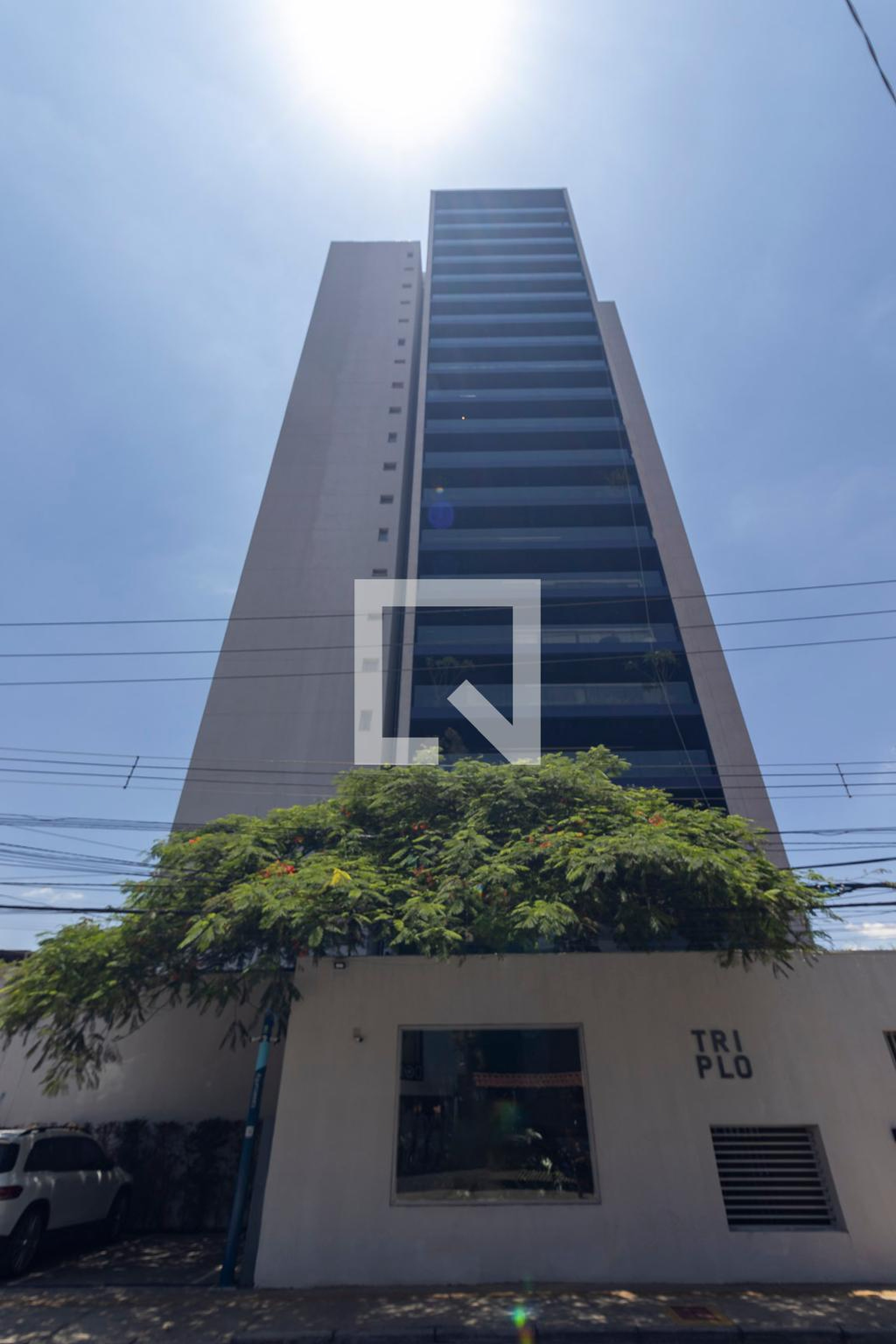 Fachada Condomínio em Rua Nova Cidade, 157