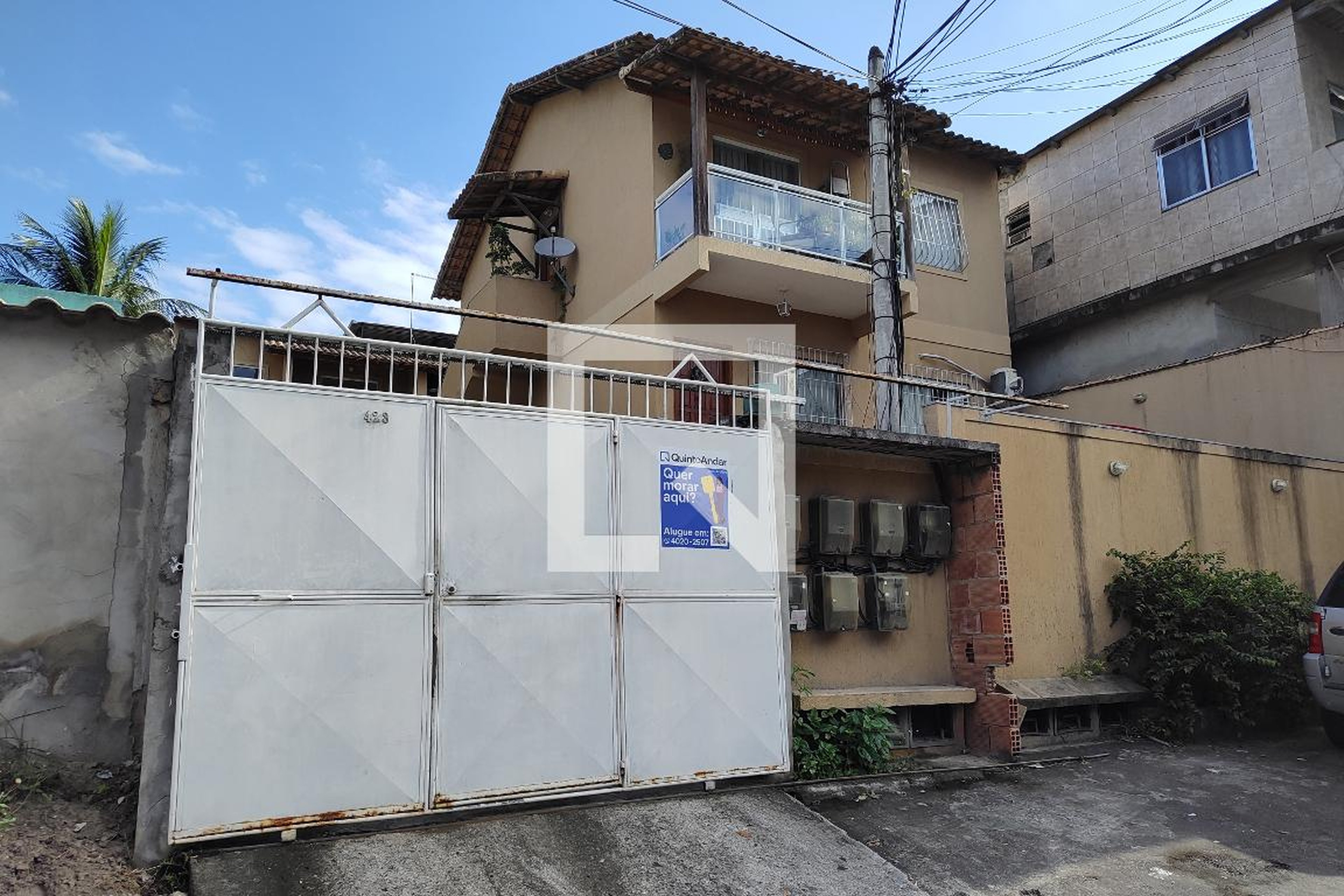 Fachada do condomínio Condomínio em Rua Osvaldo Viêira de Souza, 423