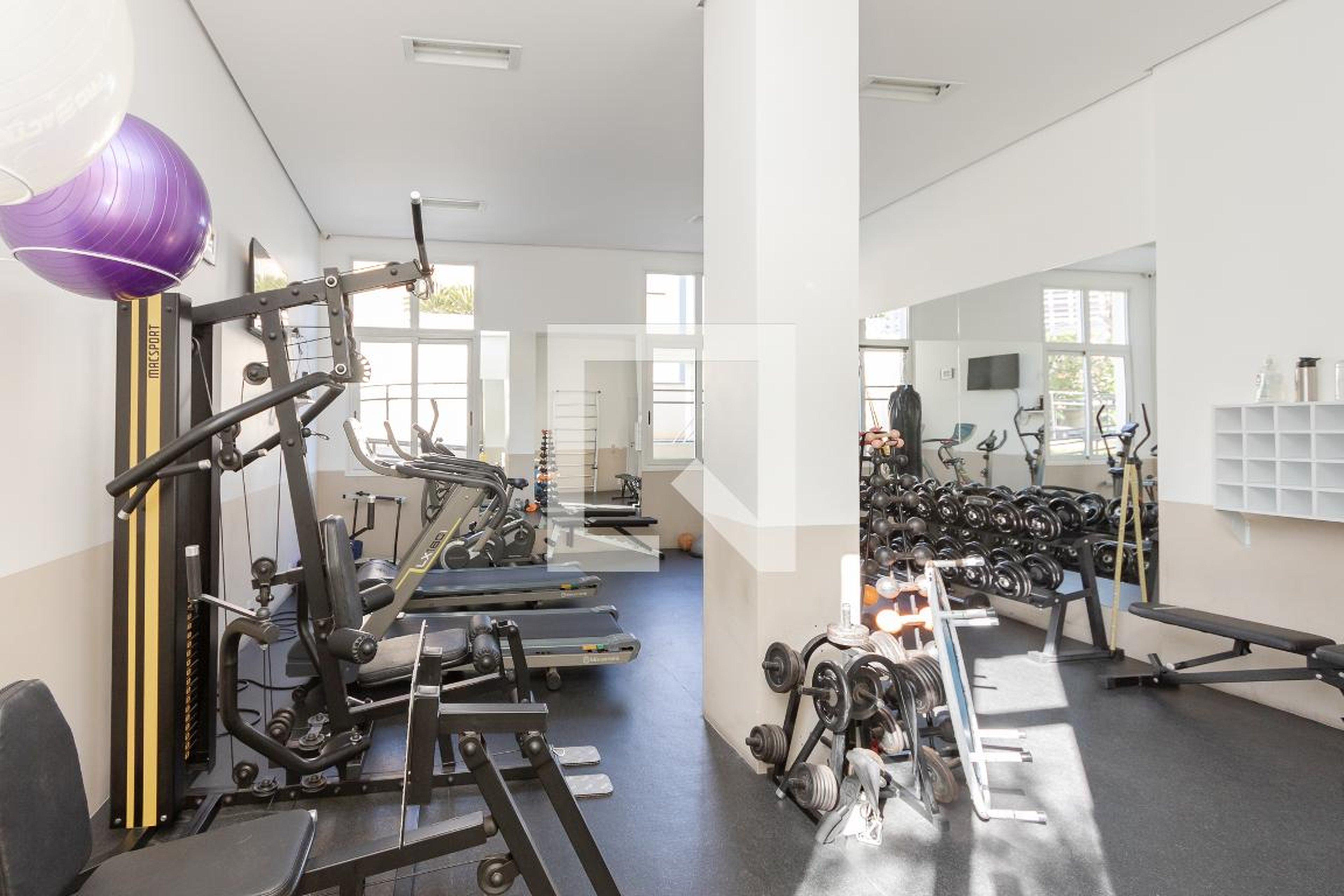 Academia - Edifício Jardins Granja Julieta