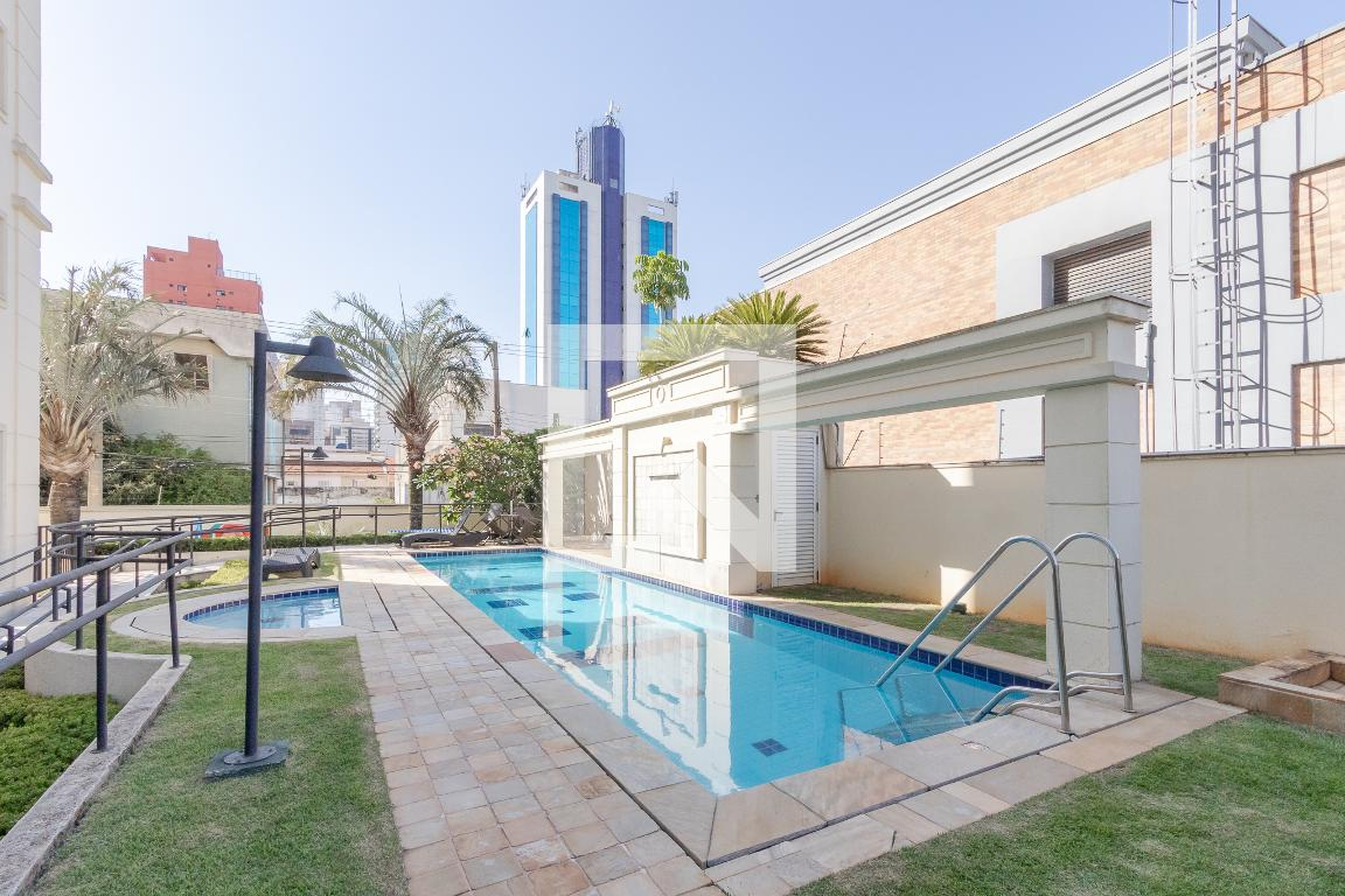 Piscina - Edifício Jardins Granja Julieta