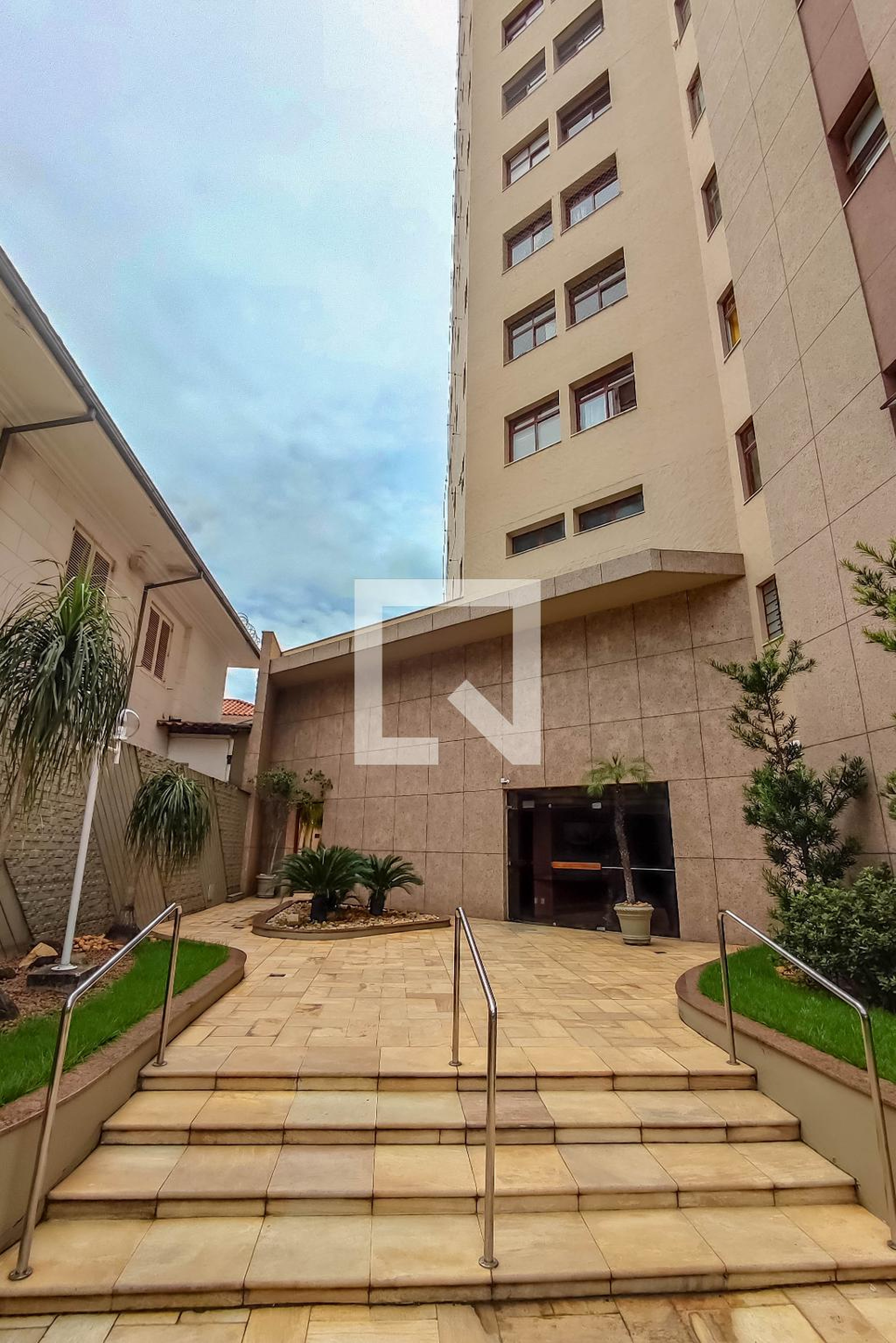 Entrada - Edifício Trópico