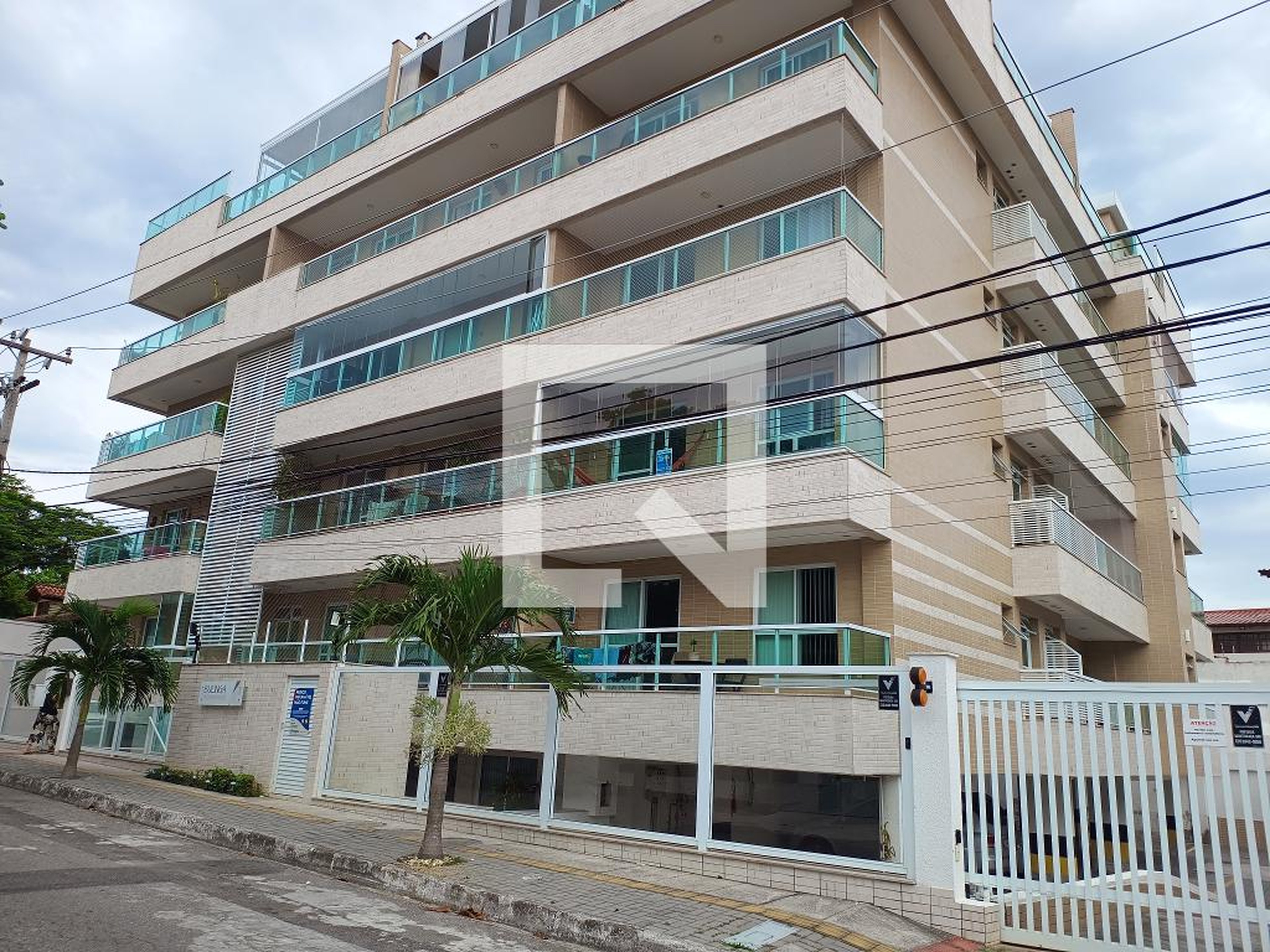 Fachada Condomínio em Rua Doutor Moacyr Gomes De Azevedo, 117