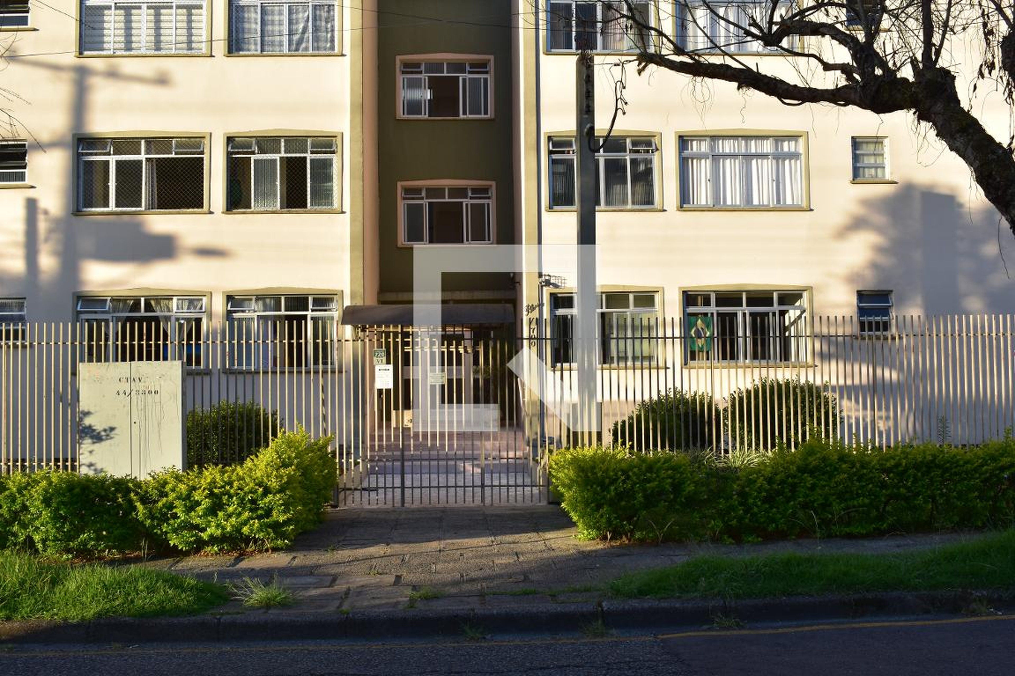 Fachada Condomínio em Rua Professor Álvaro Jorge, 785